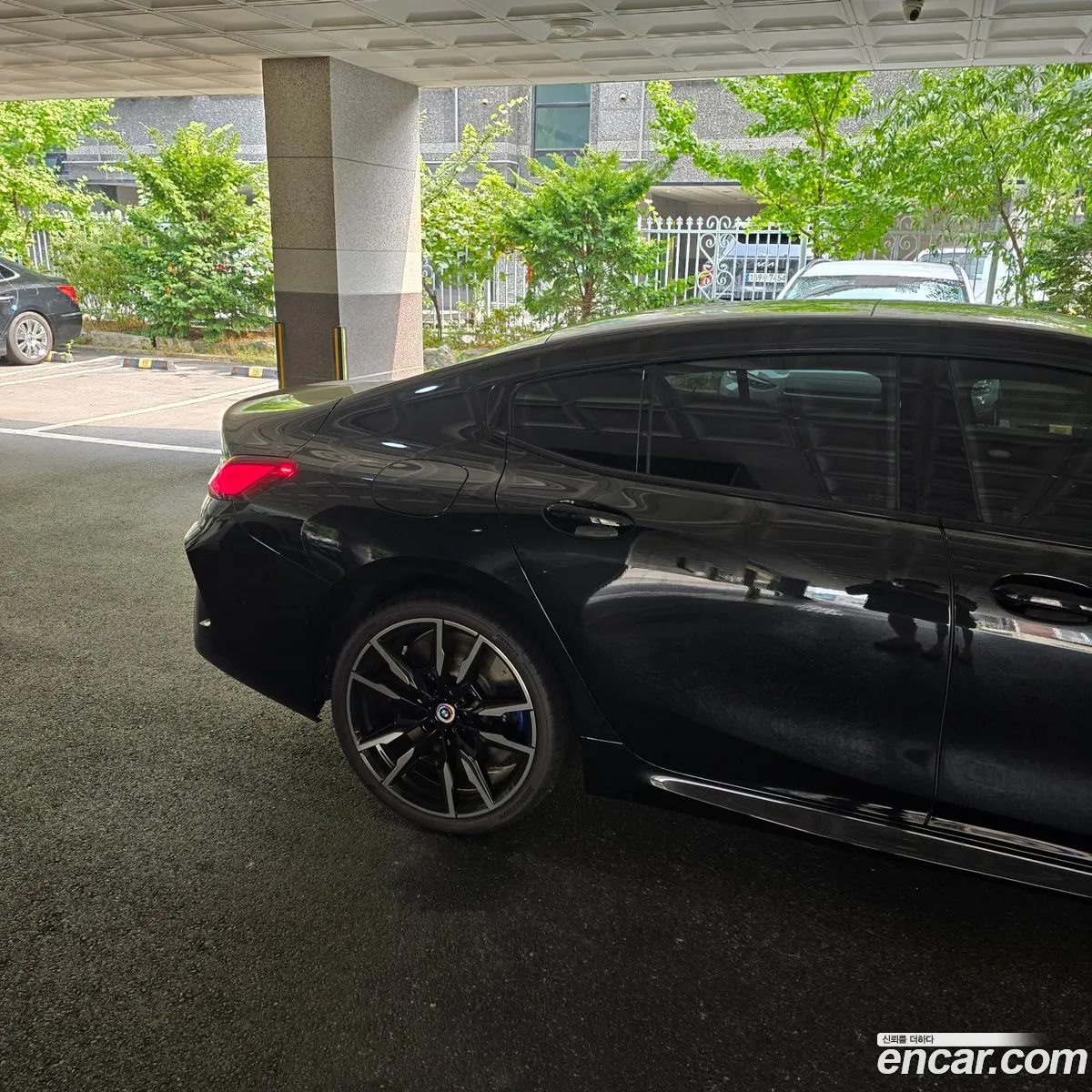 BMW 8 Series 2023 — 2