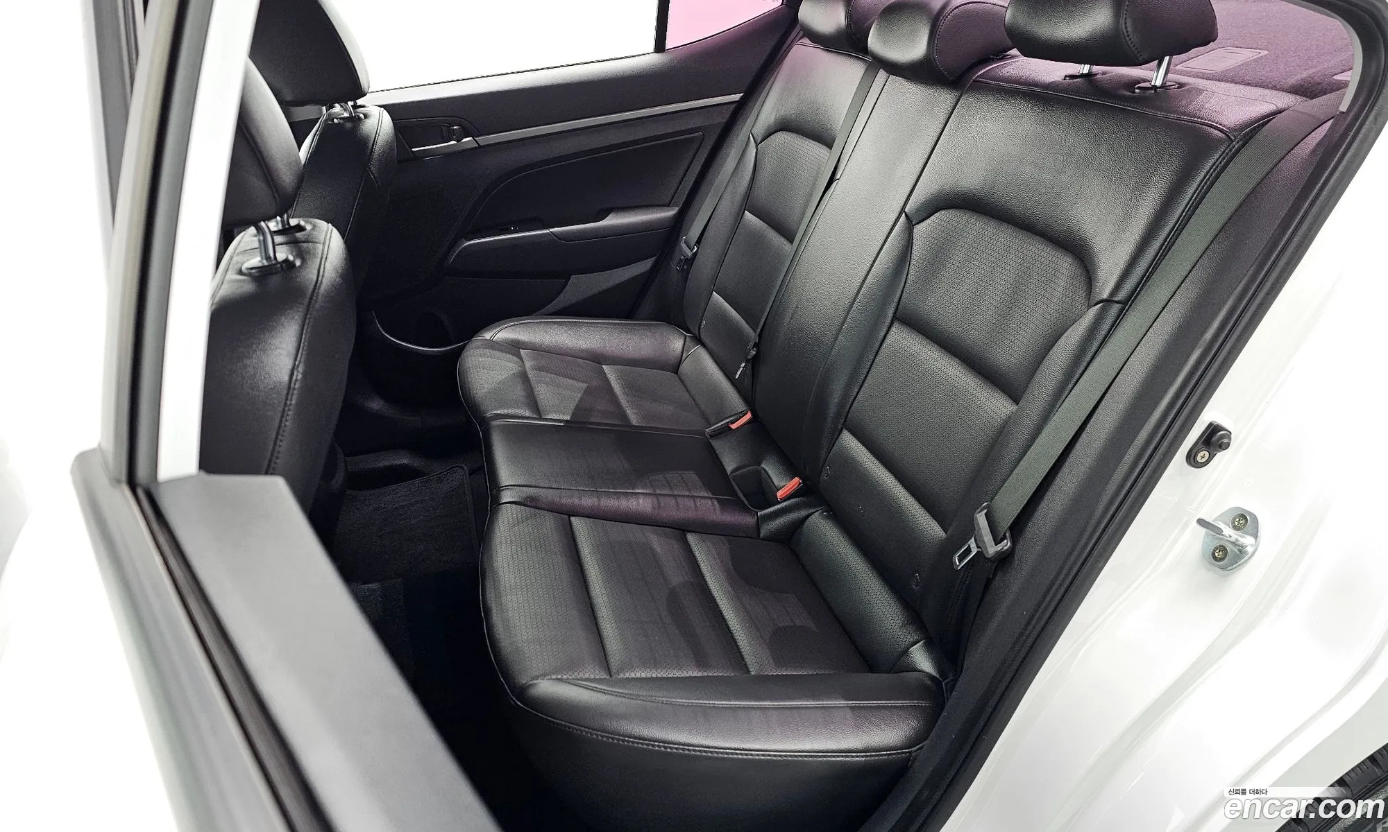 Hyundai Elantra AD 2015 — 7