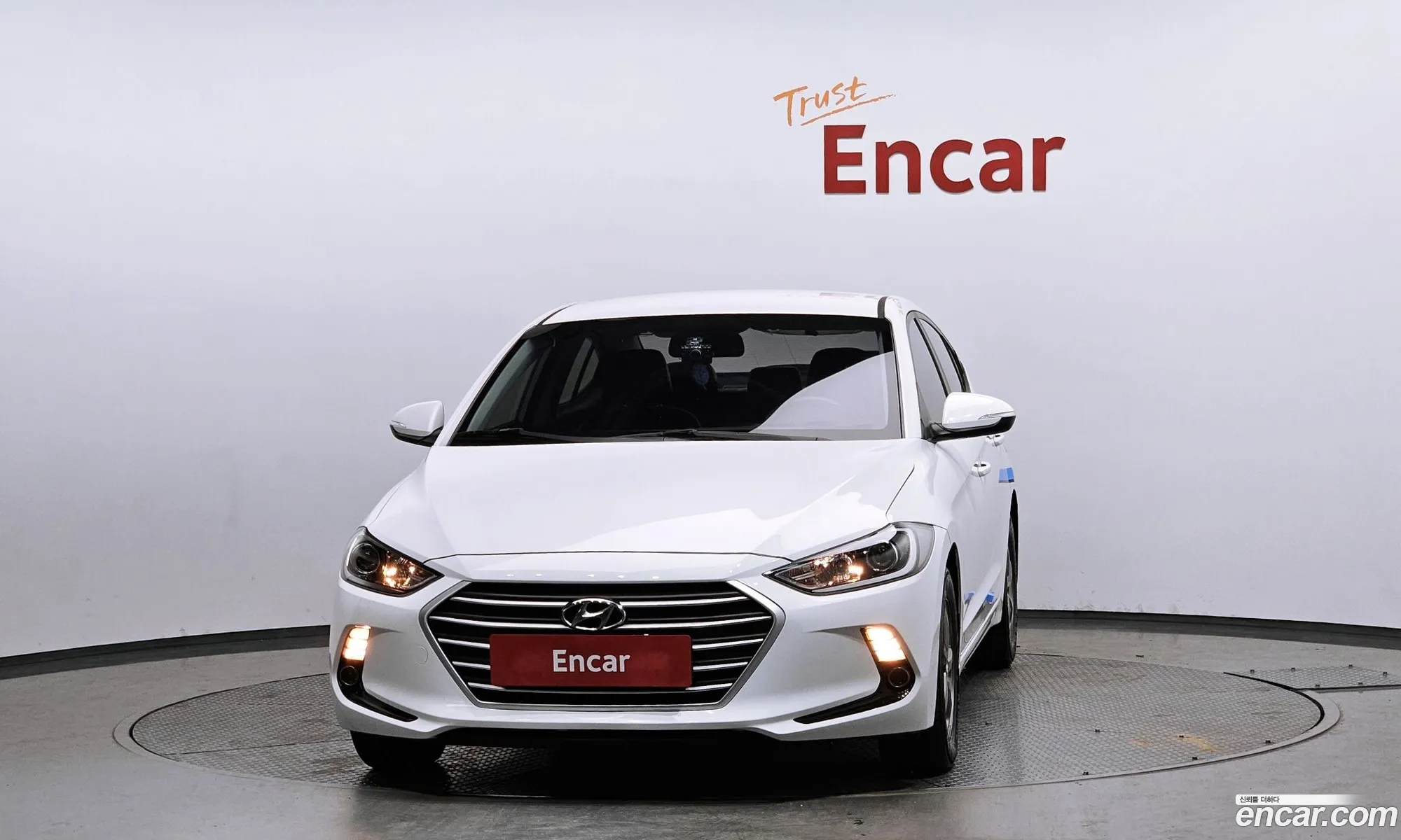 Hyundai Elantra AD 2015 — 16