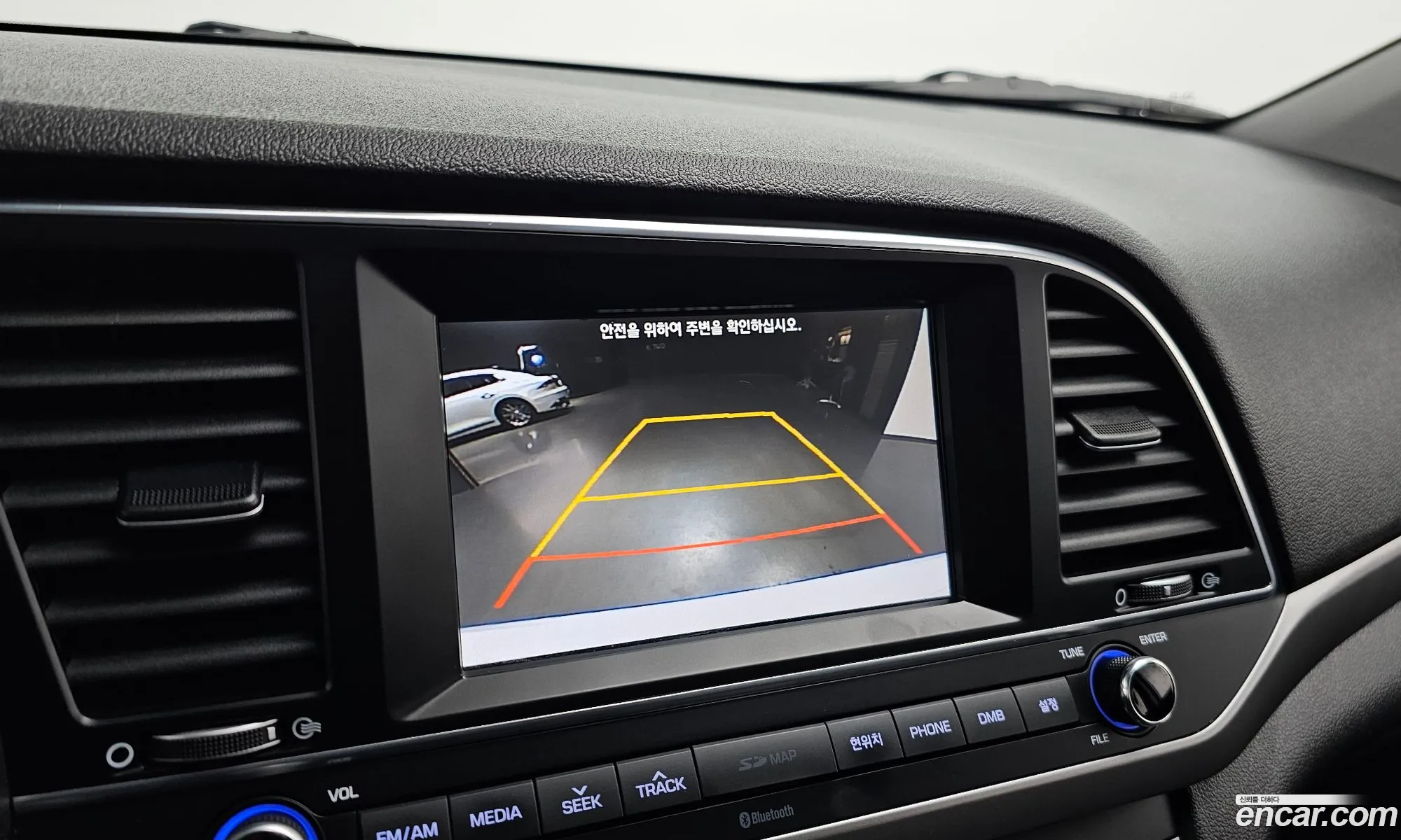 Hyundai Elantra AD 2015 — 19