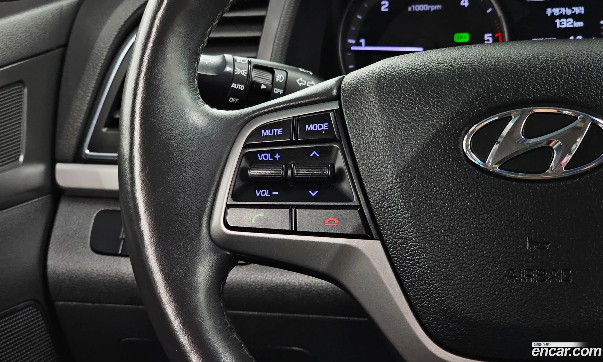 Hyundai Elantra AD 2015 — 11
