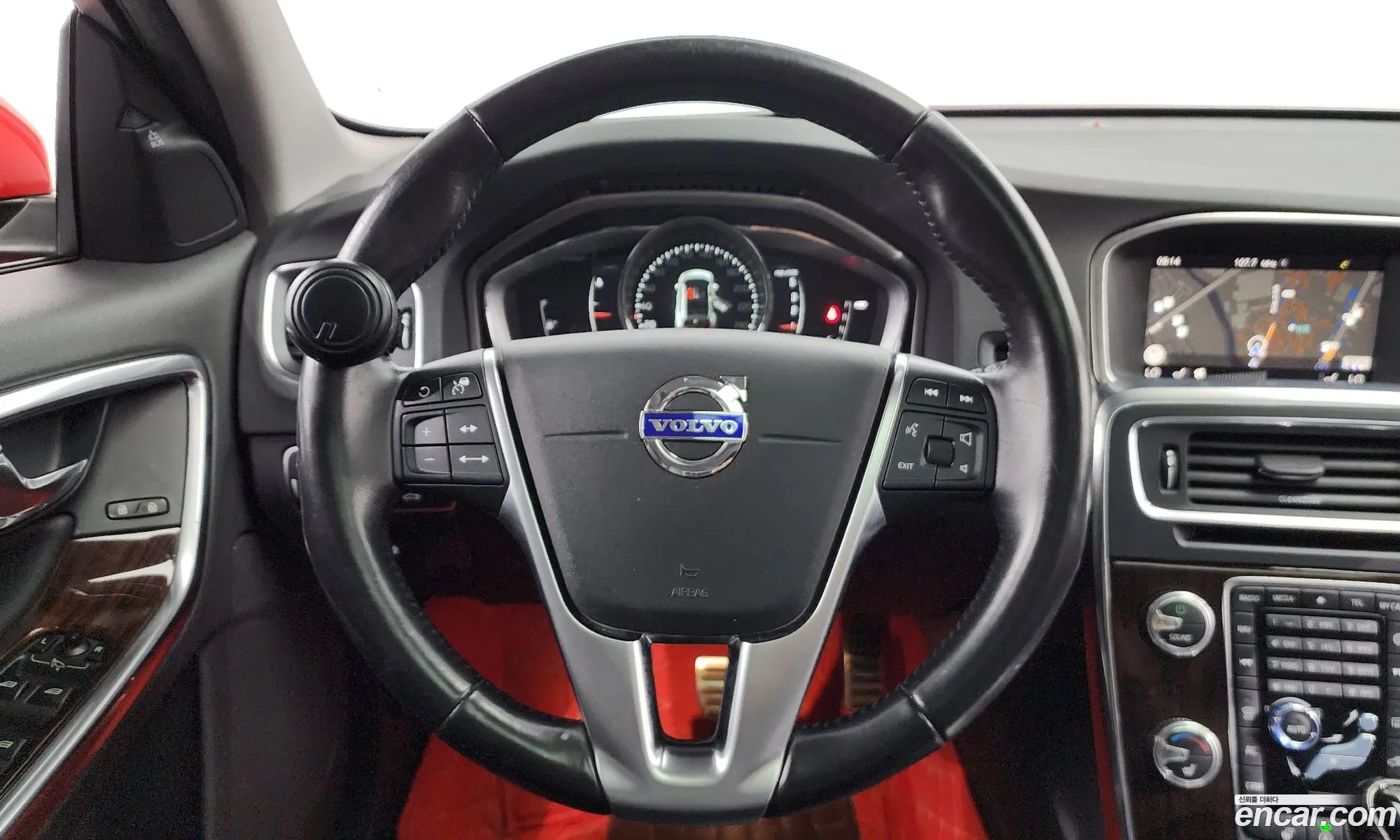 Volvo V60 2018 YV1FW79B0J2397821 — 13
