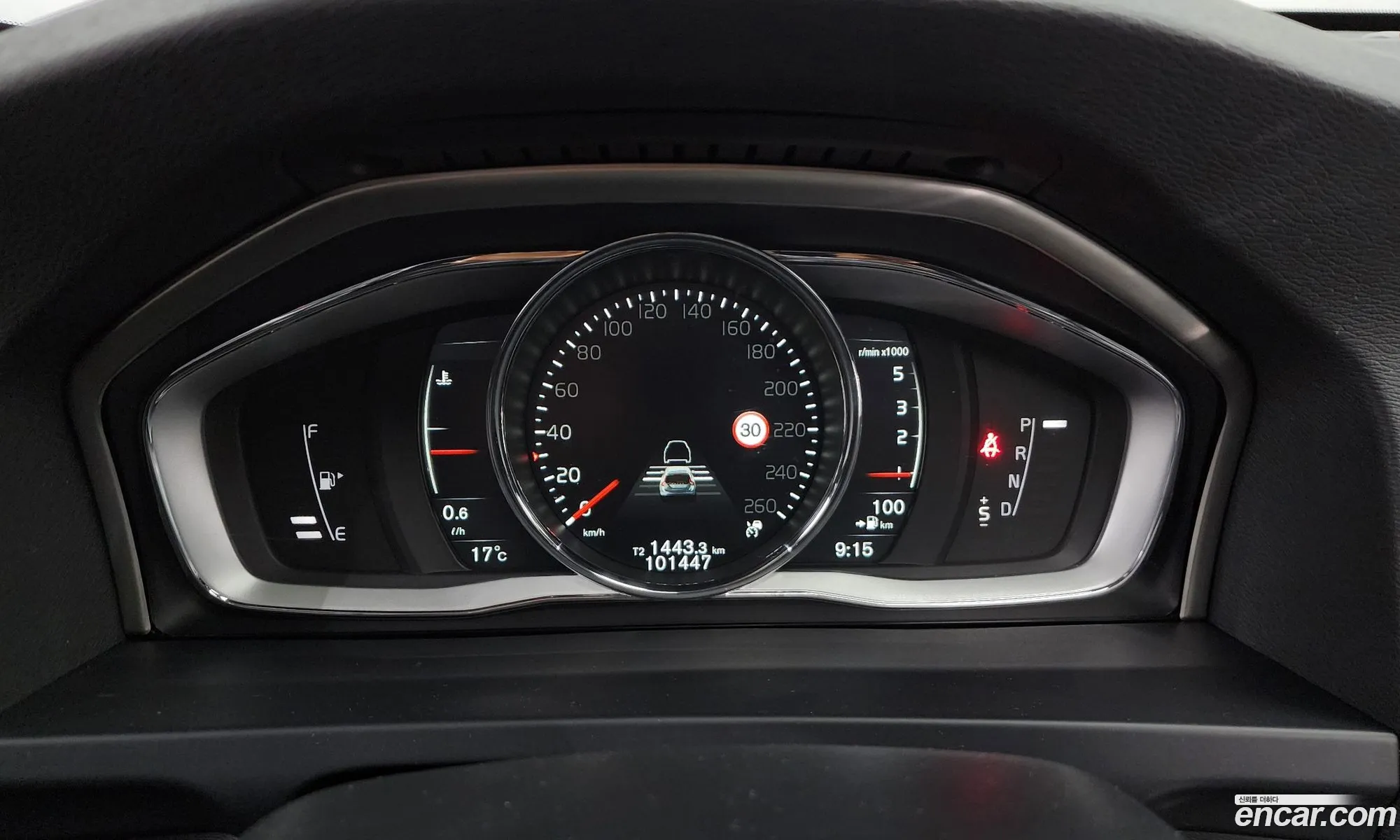 Volvo V60 2018 YV1FW79B0J2397821 — 19
