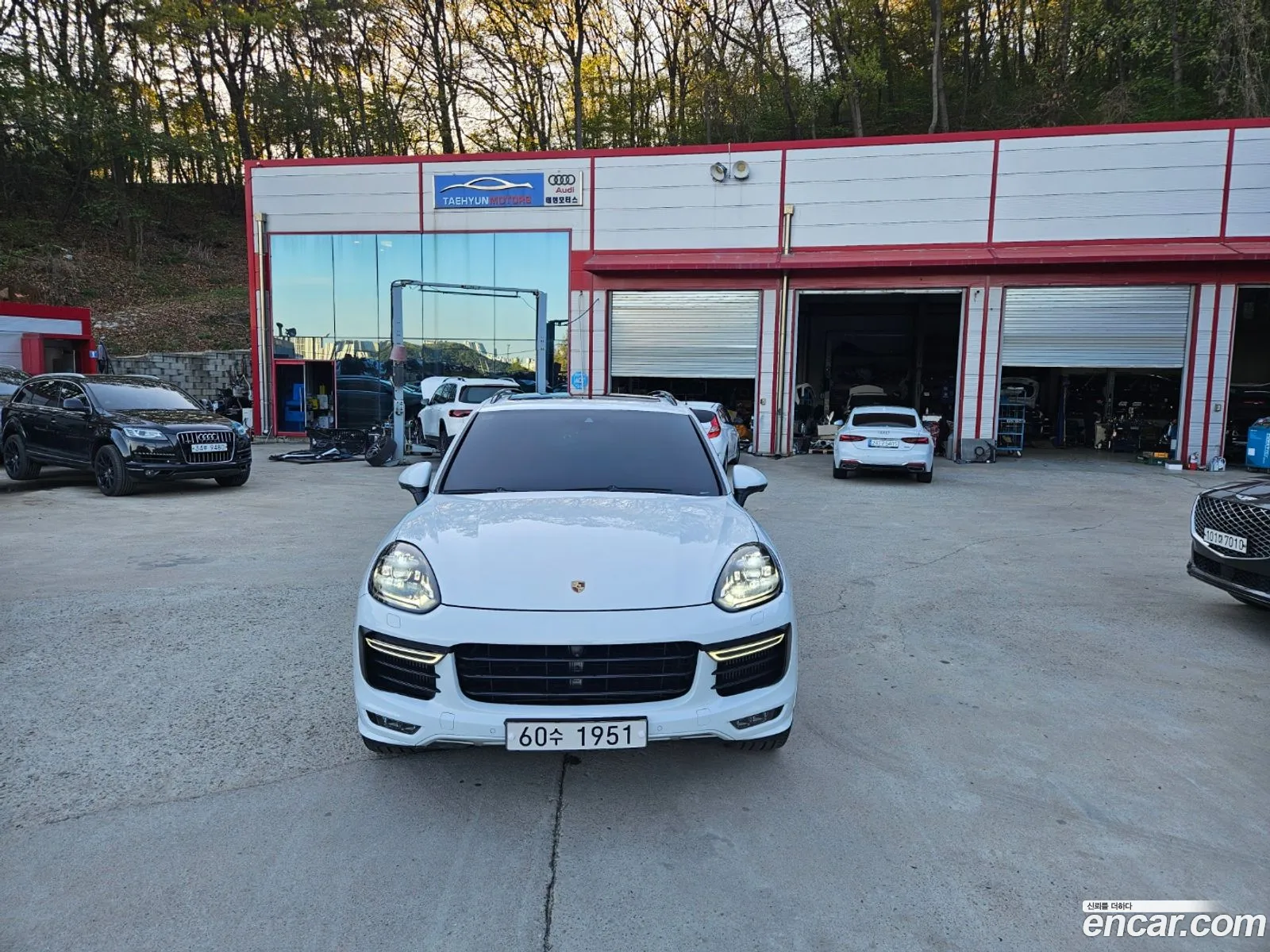 Porsche Cayenne 2018 — 19