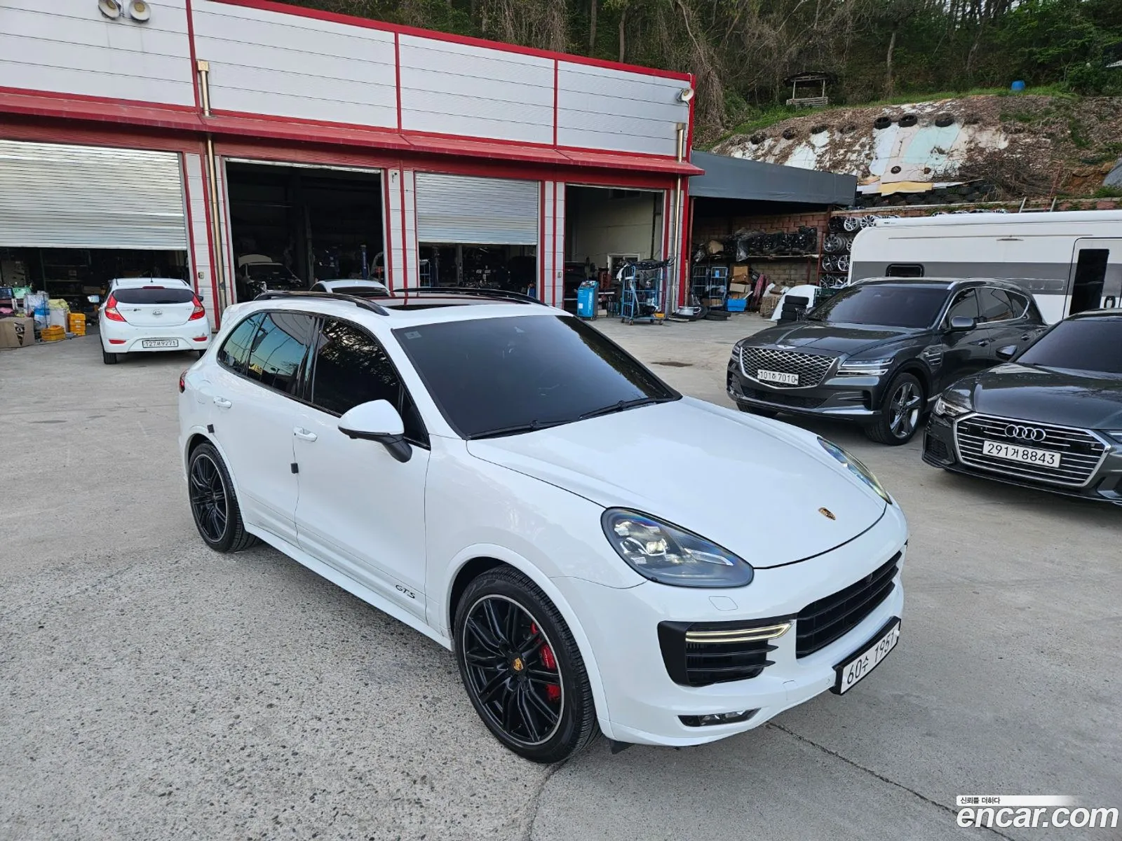 Porsche Cayenne 2018 — 12