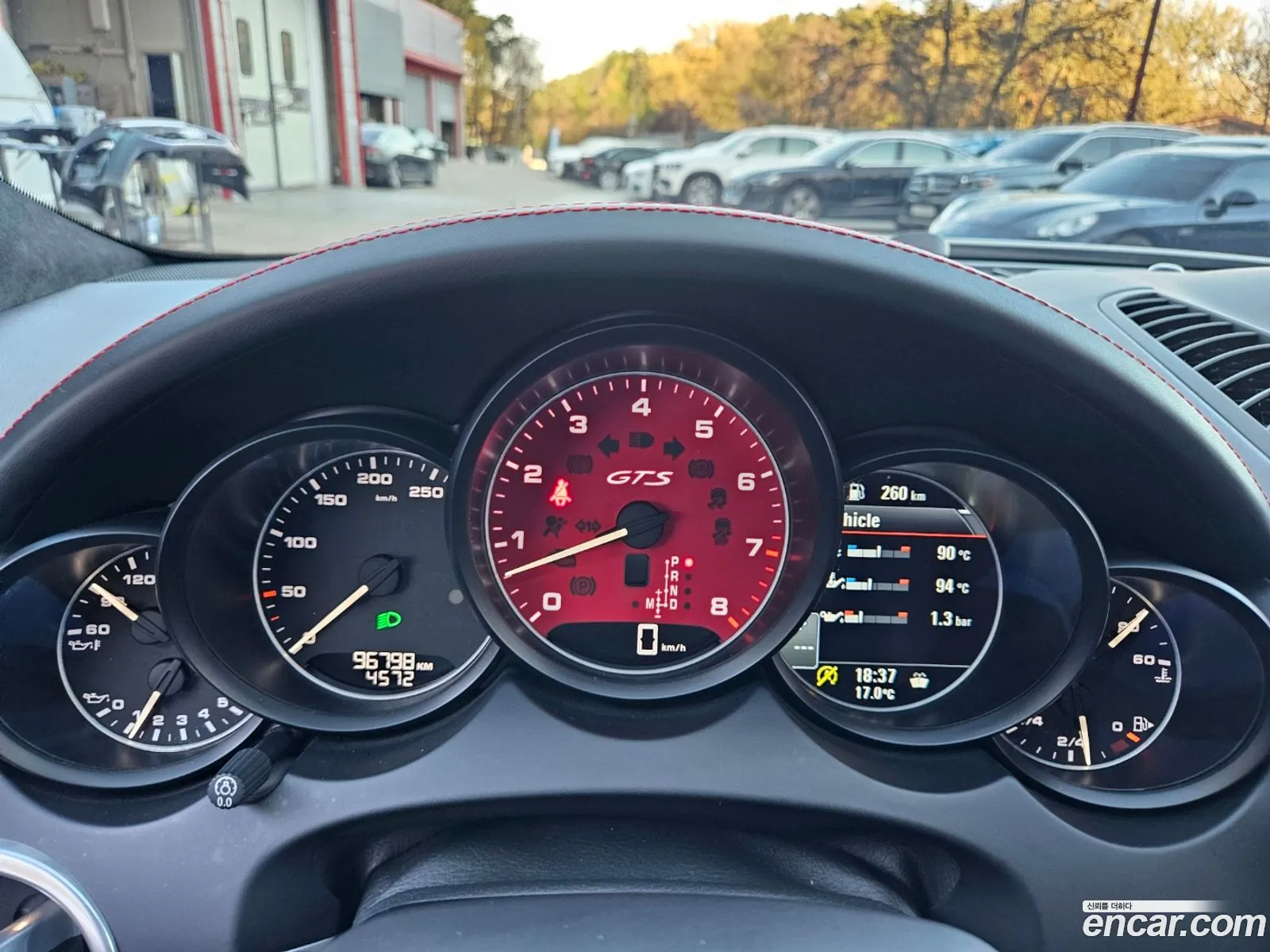 Porsche Cayenne 2018 — 18