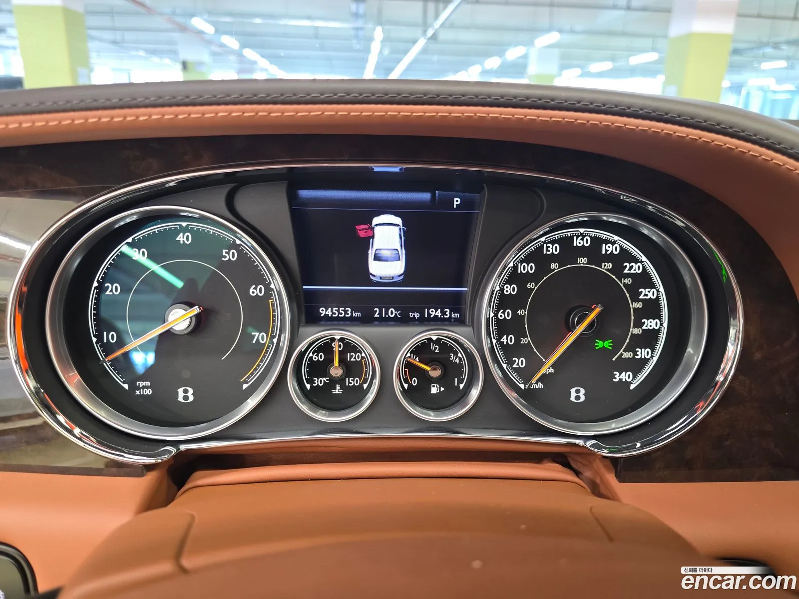Bentley Flying Spur 2018 — 5