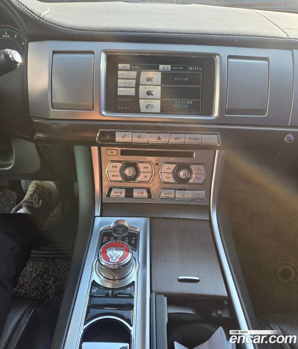 Jaguar XF 2015 — 2