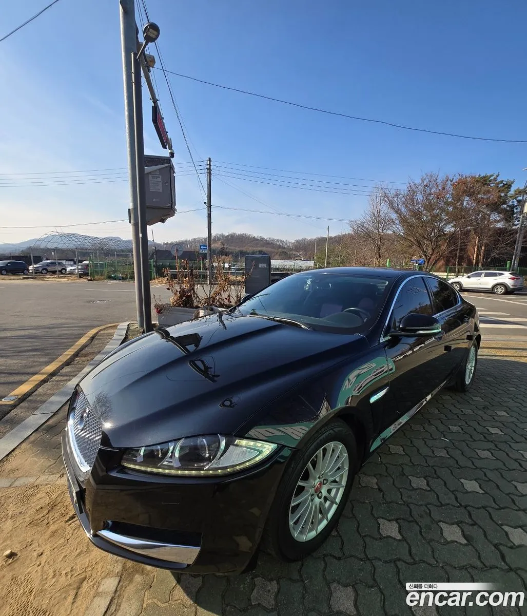 Jaguar XF 2015 — 9
