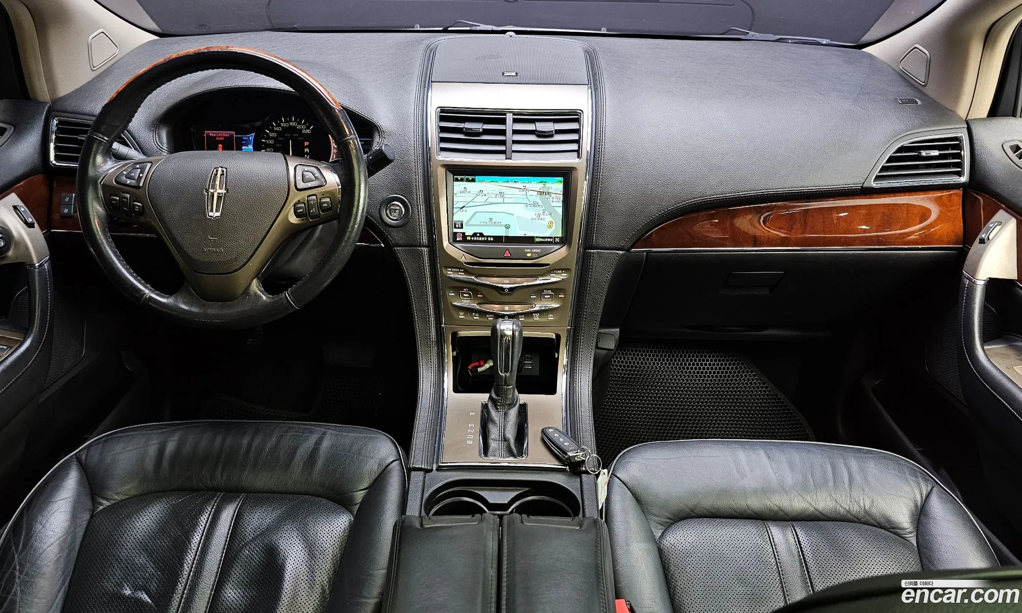 Lincoln MKX 2012 — 17