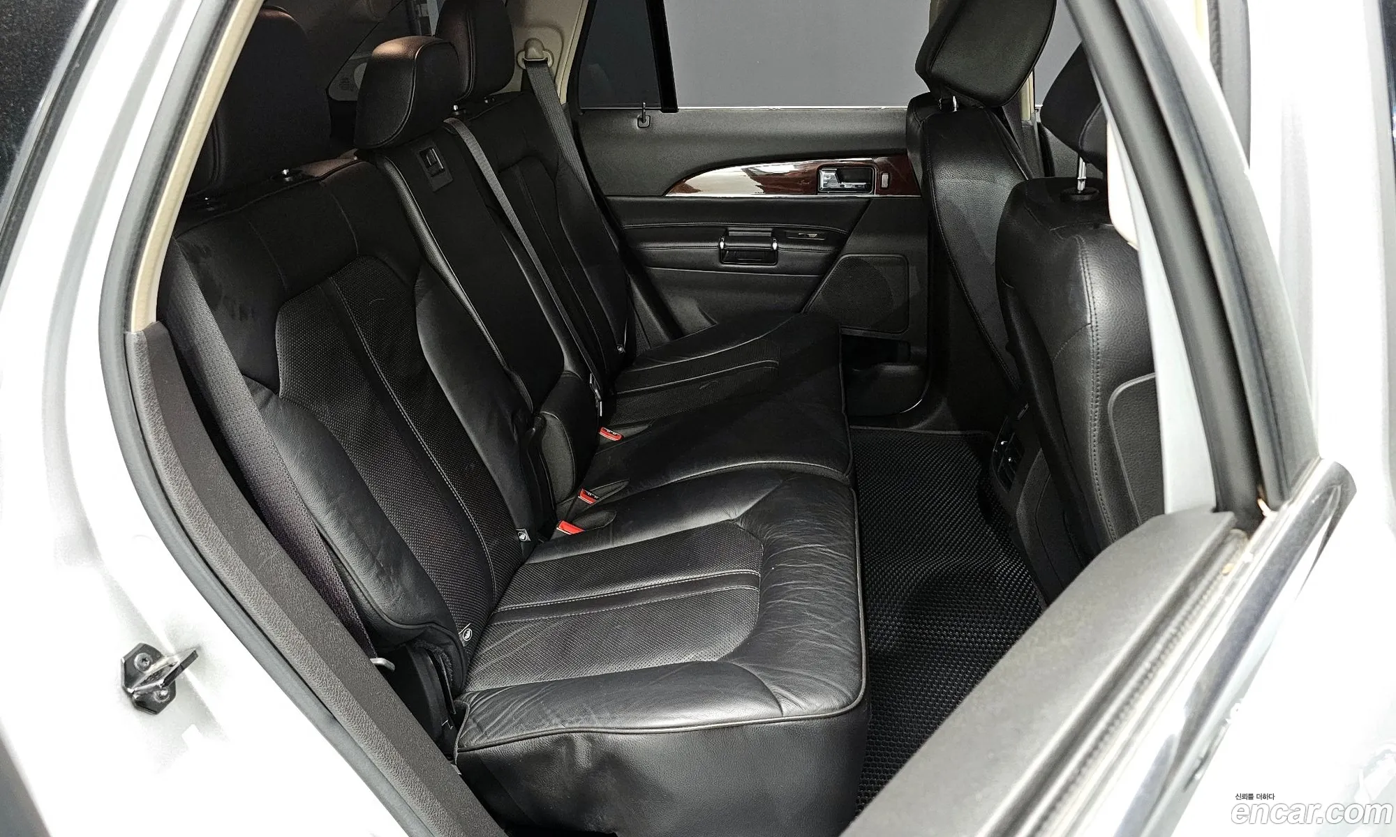Lincoln MKX 2012 — 11