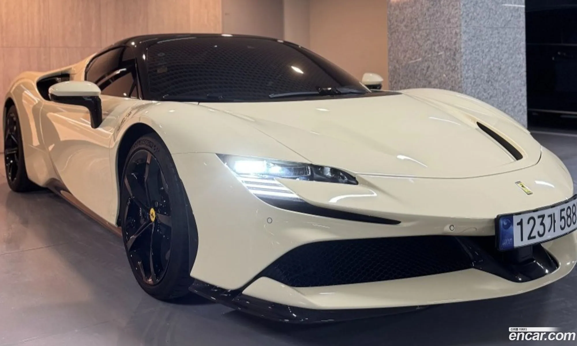 Ferrari SF90 Spider 2023 — 17