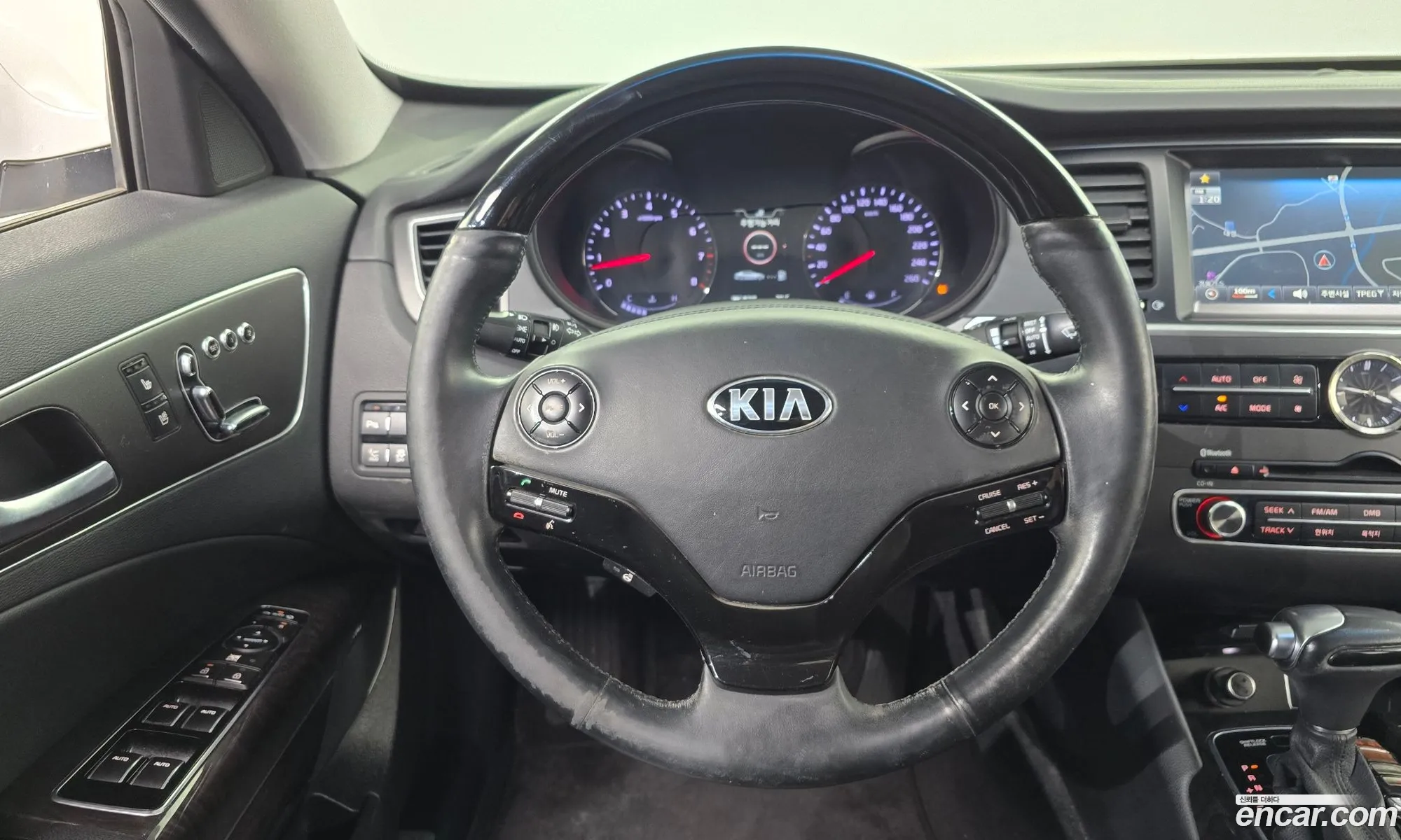 Kia K9 2013 — 11