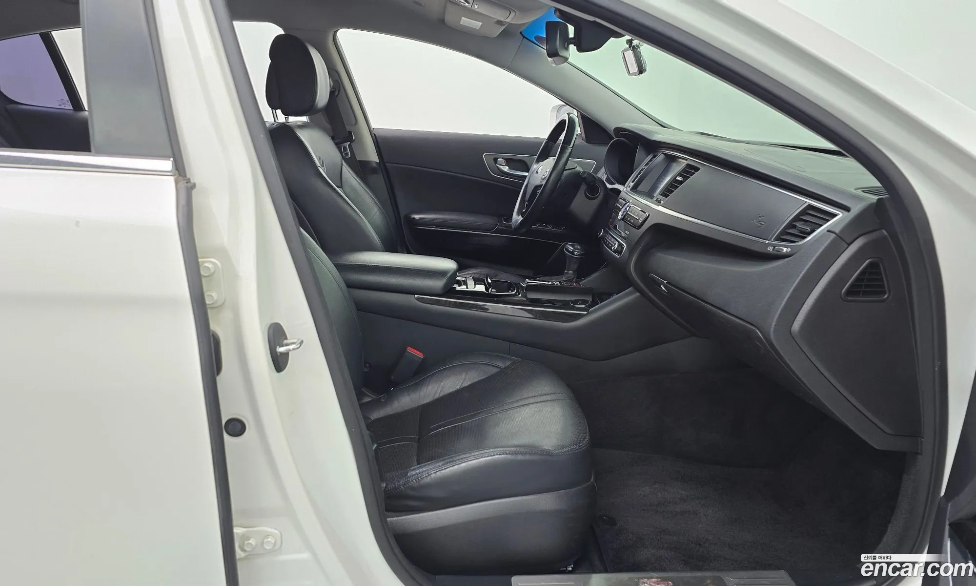 Kia K9 2013 — 12