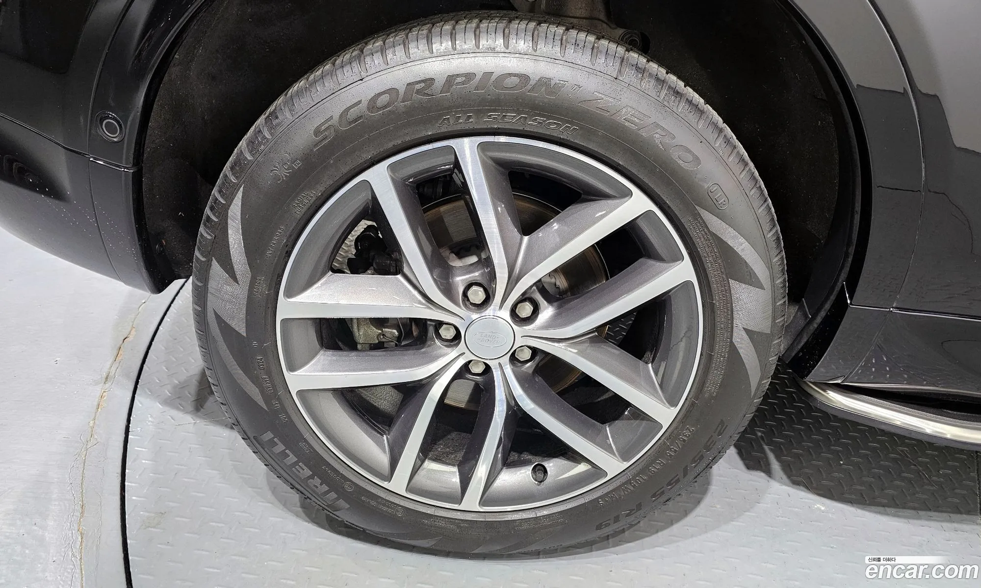 Land Rover Discovery Sport 2024 — 13