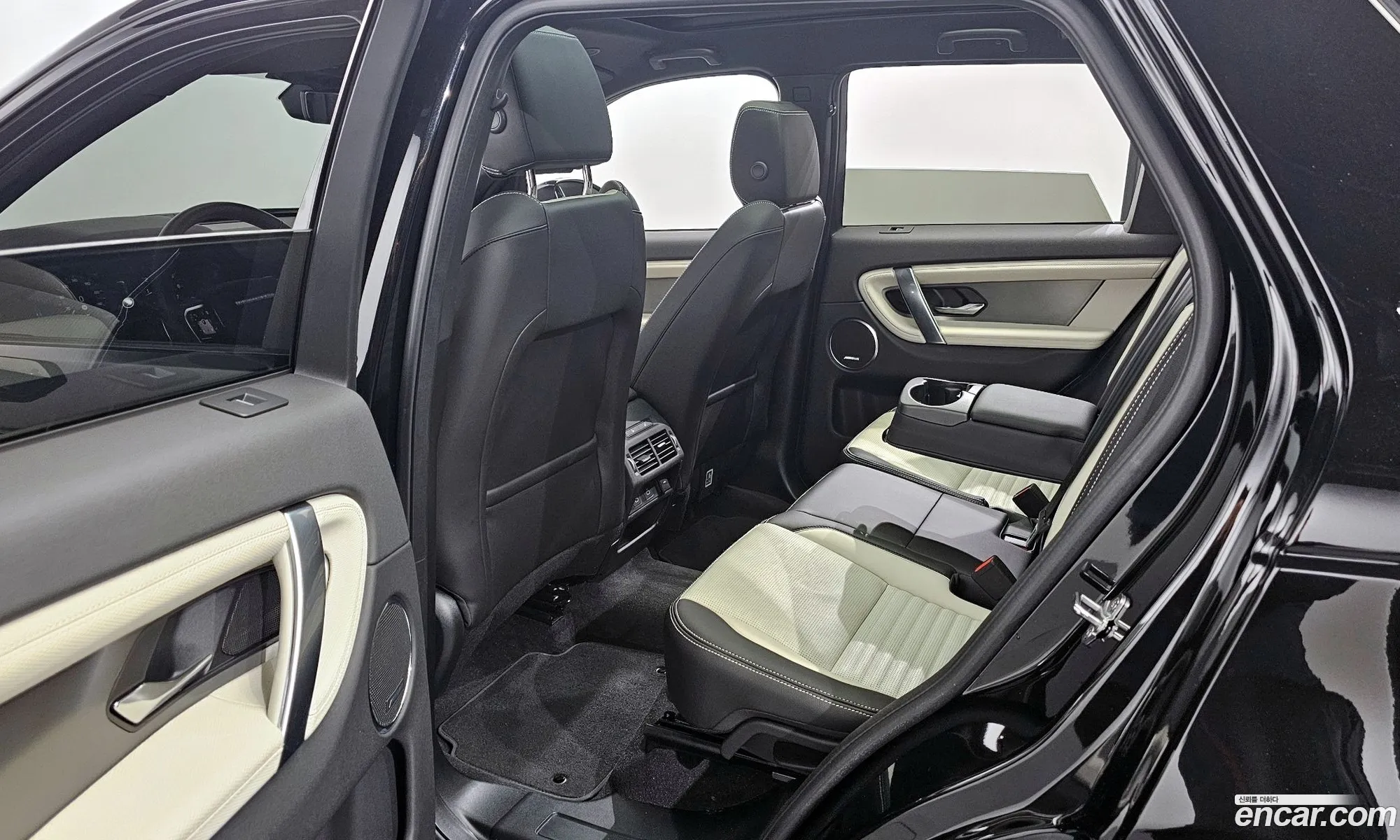 Land Rover Discovery Sport 2024 — 6