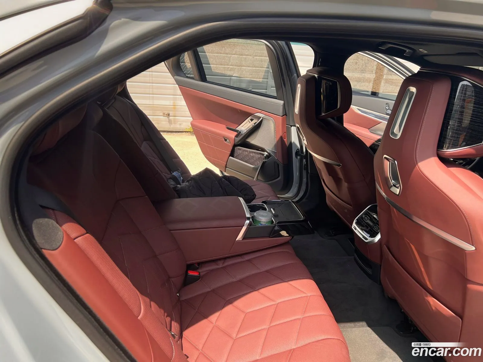 BMW 7 Series 2025 — 11