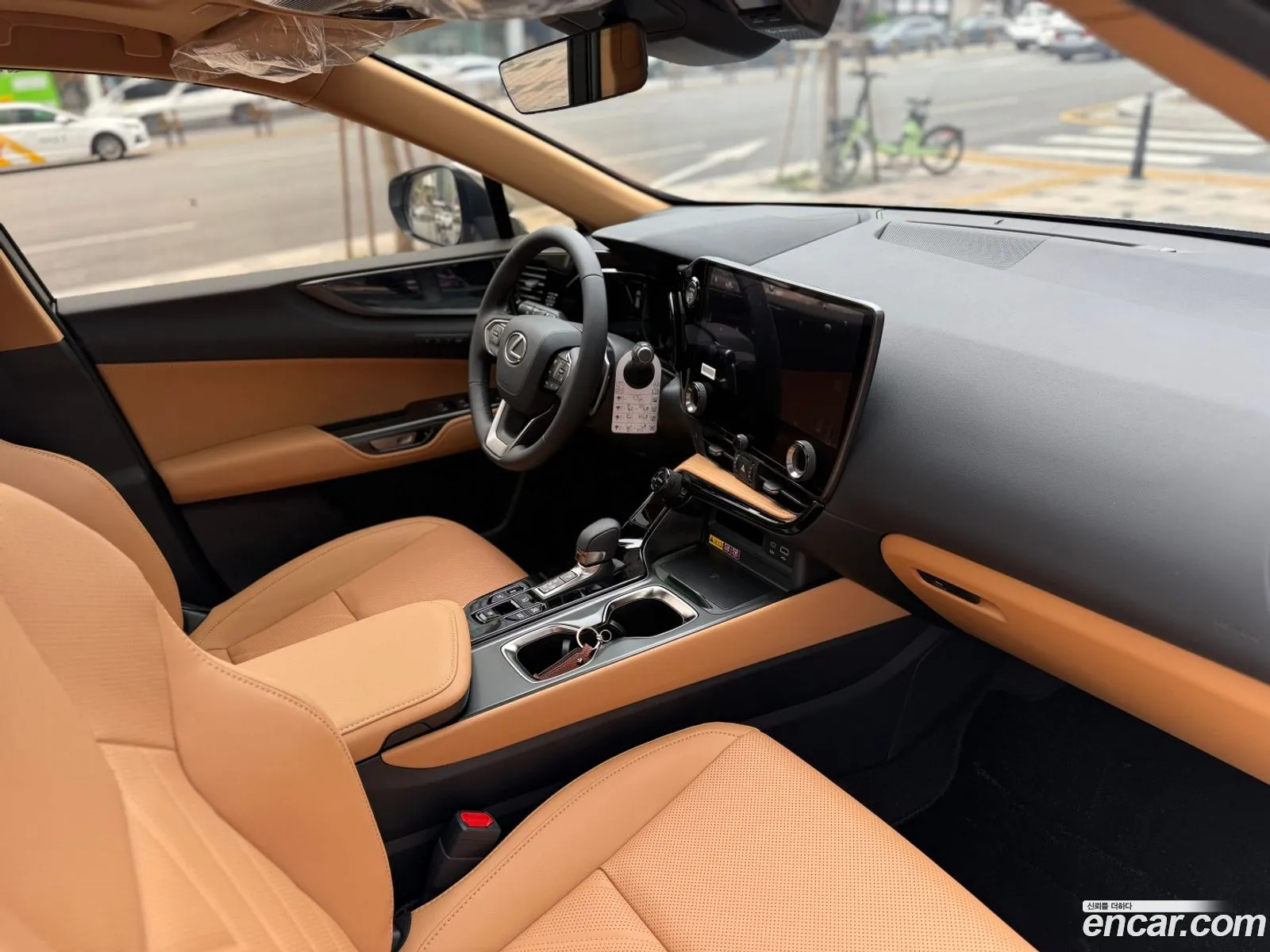 Lexus NX450h+ 2025 — 9