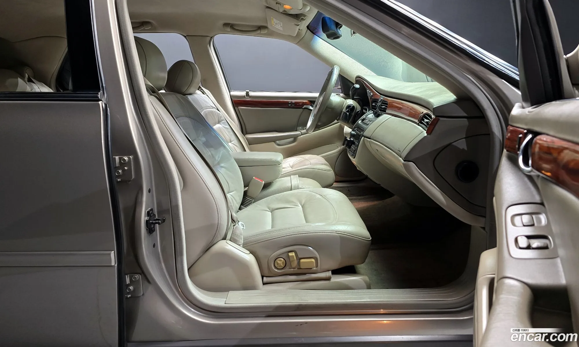 Cadillac DeVille 2001 1G6KD54Y81U205282 — 14