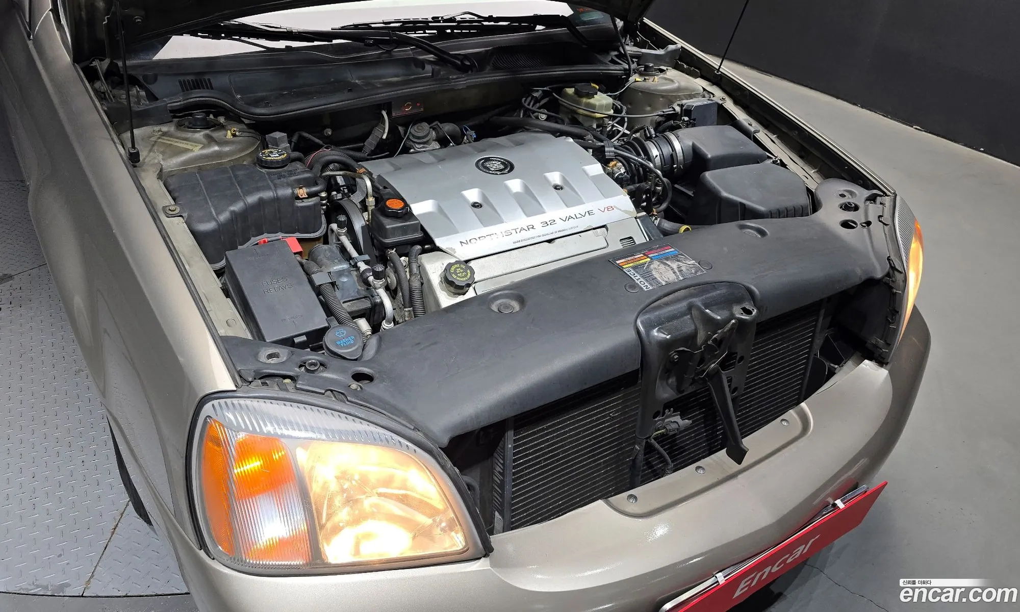 Cadillac DeVille 2001 1G6KD54Y81U205282 — 18