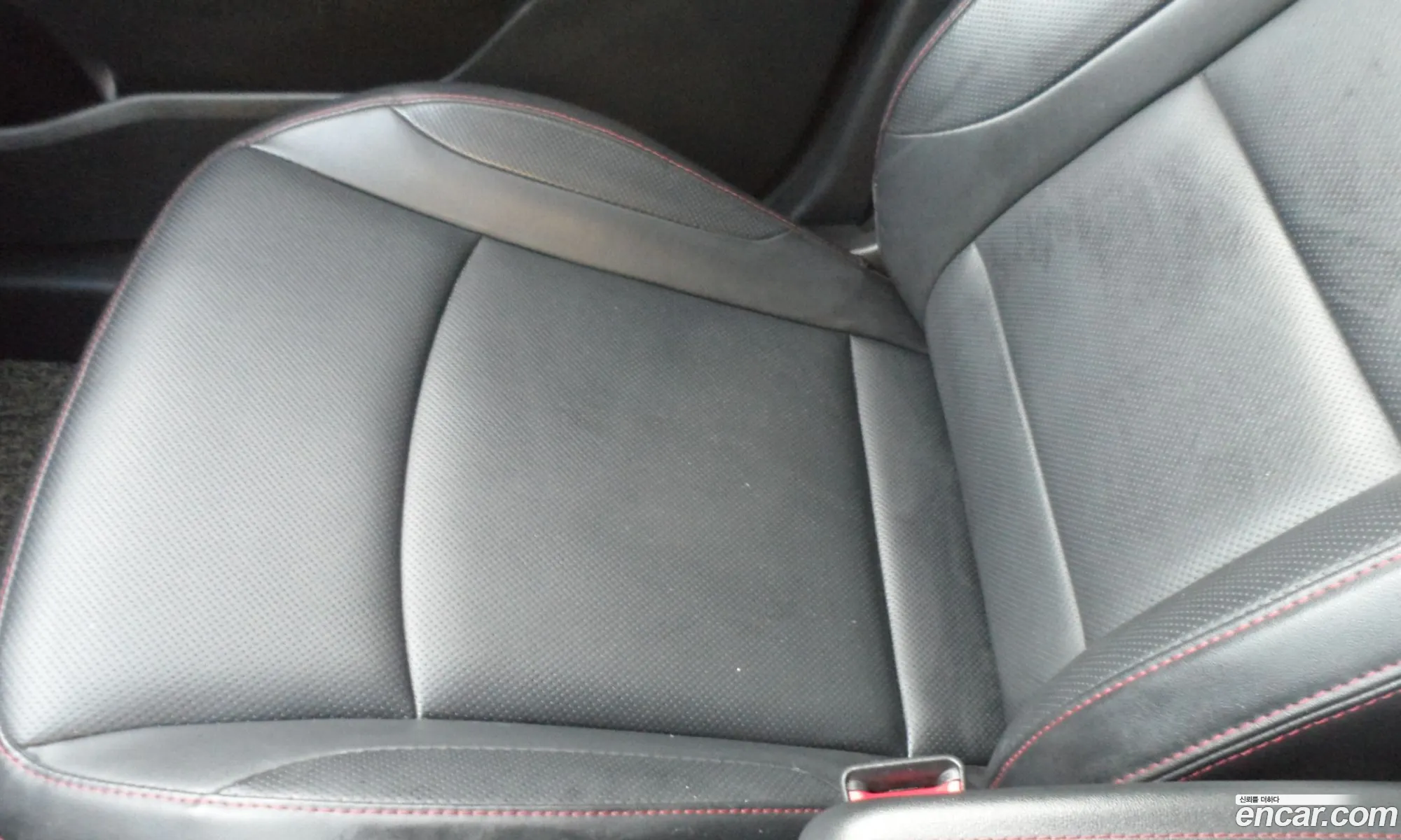 KG Mobility (SsangYong) Tivoli Air 2017 — 15