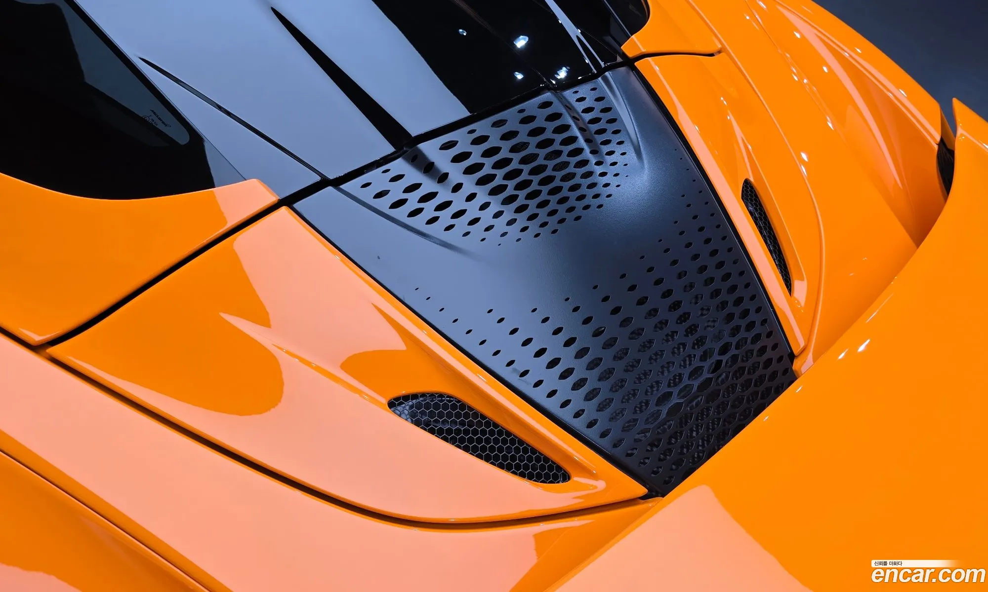 McLaren 750S 2024 SBM14BCBXRW007430 — 20