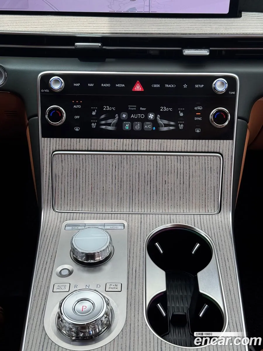 Genesis GV80 2024 — 2