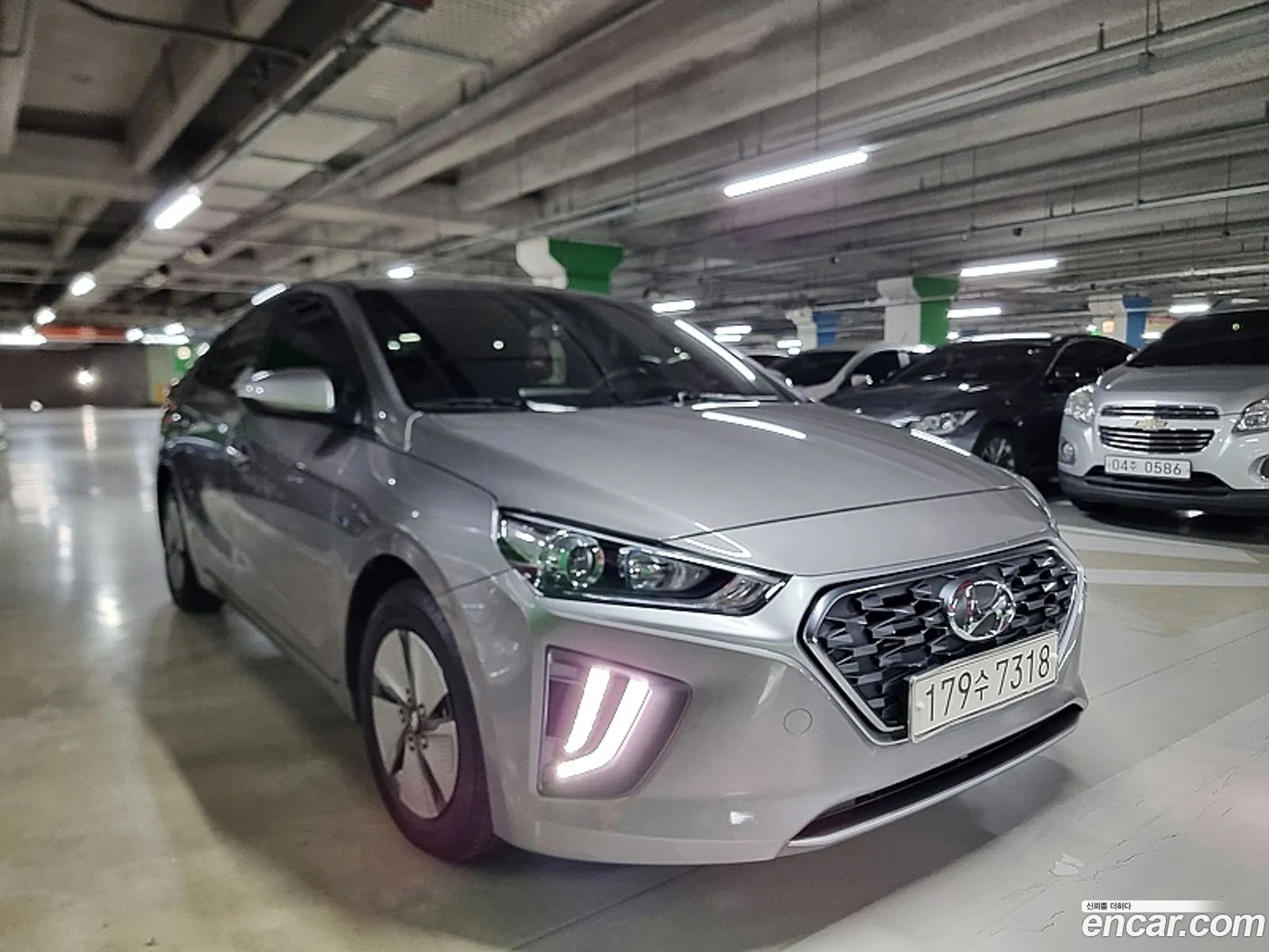 Hyundai Ioniq Hybrid 2020 — 9