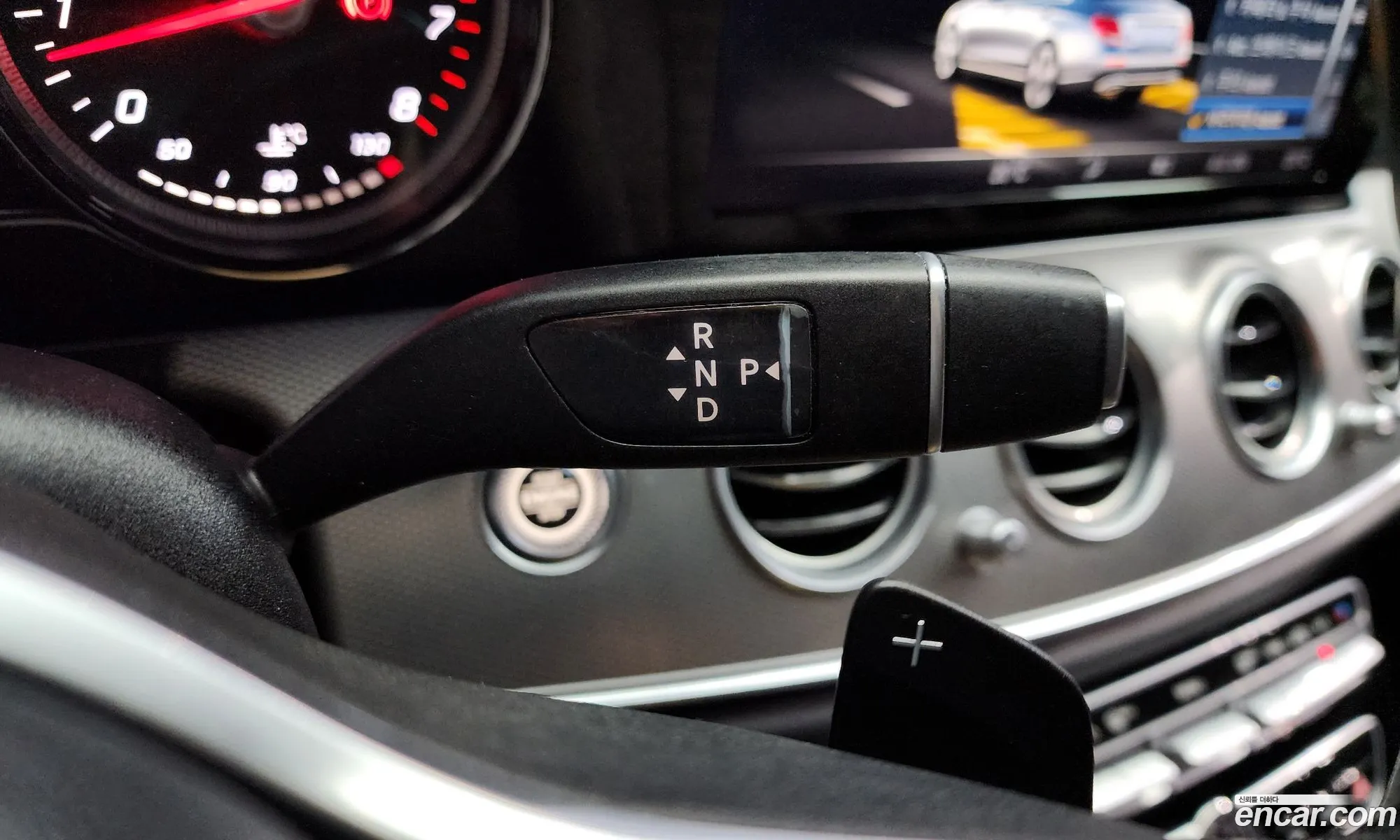 Mercedes-Benz E-Class W213 2018 — 13