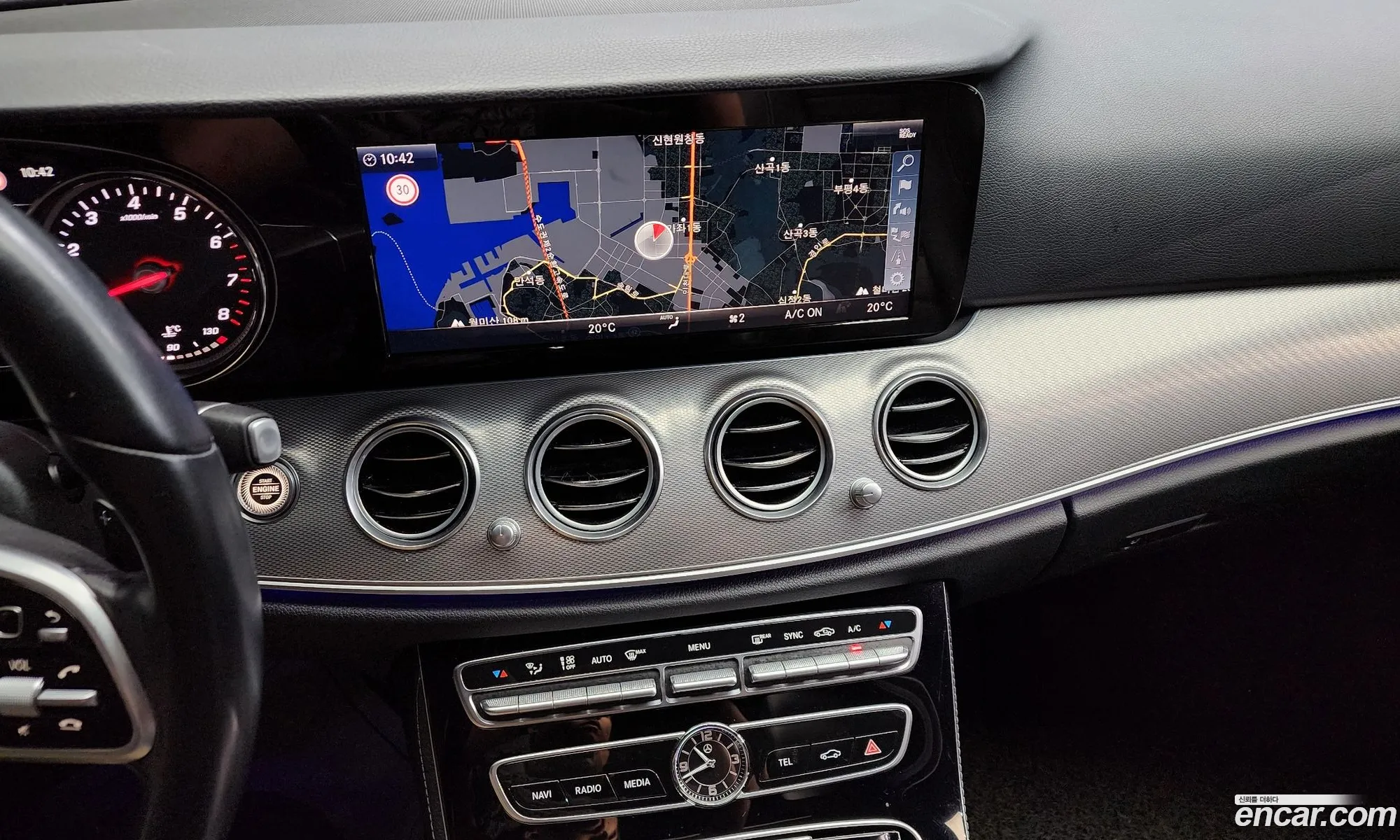 Mercedes-Benz E-Class W213 2018 — 17