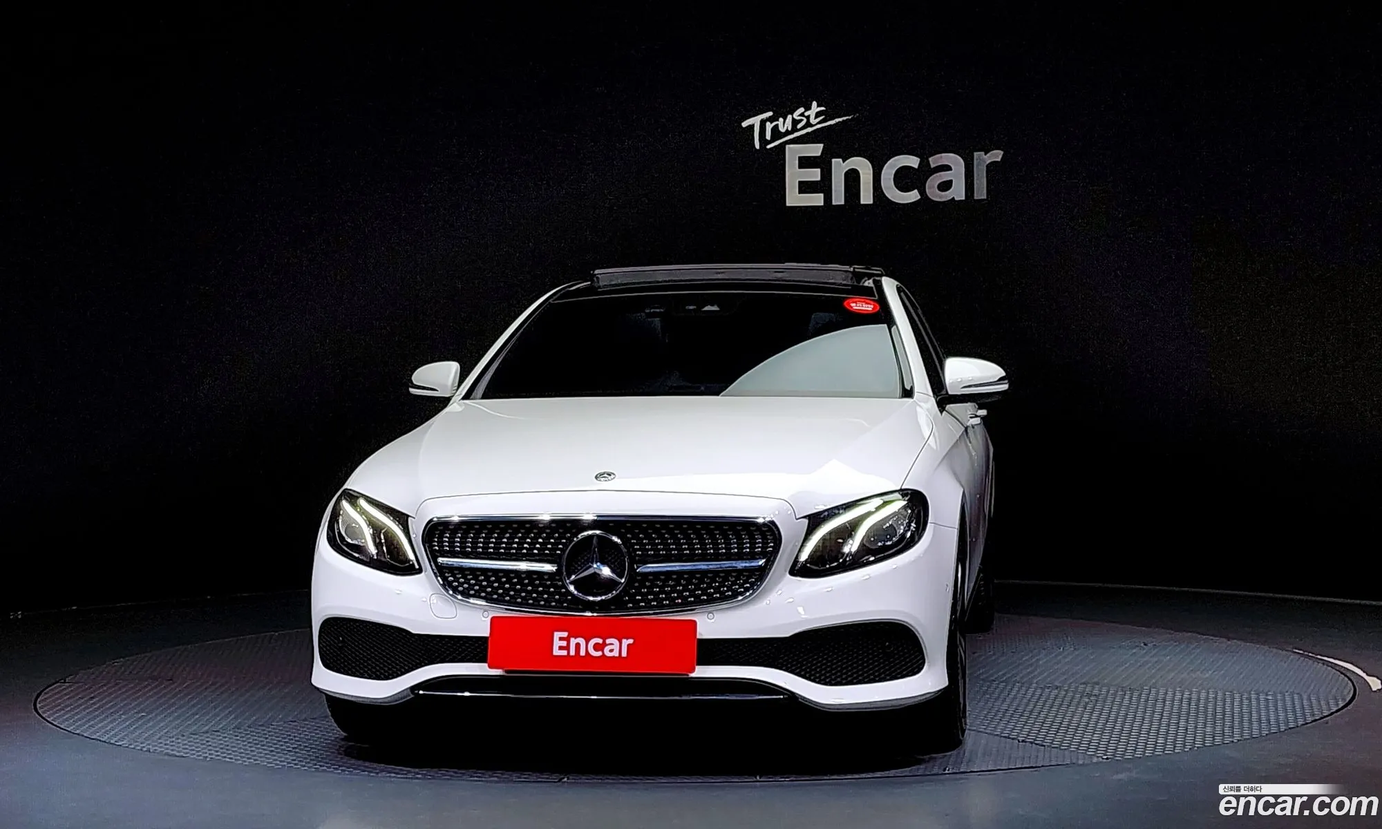 Mercedes-Benz E-Class W213 2018 — 14