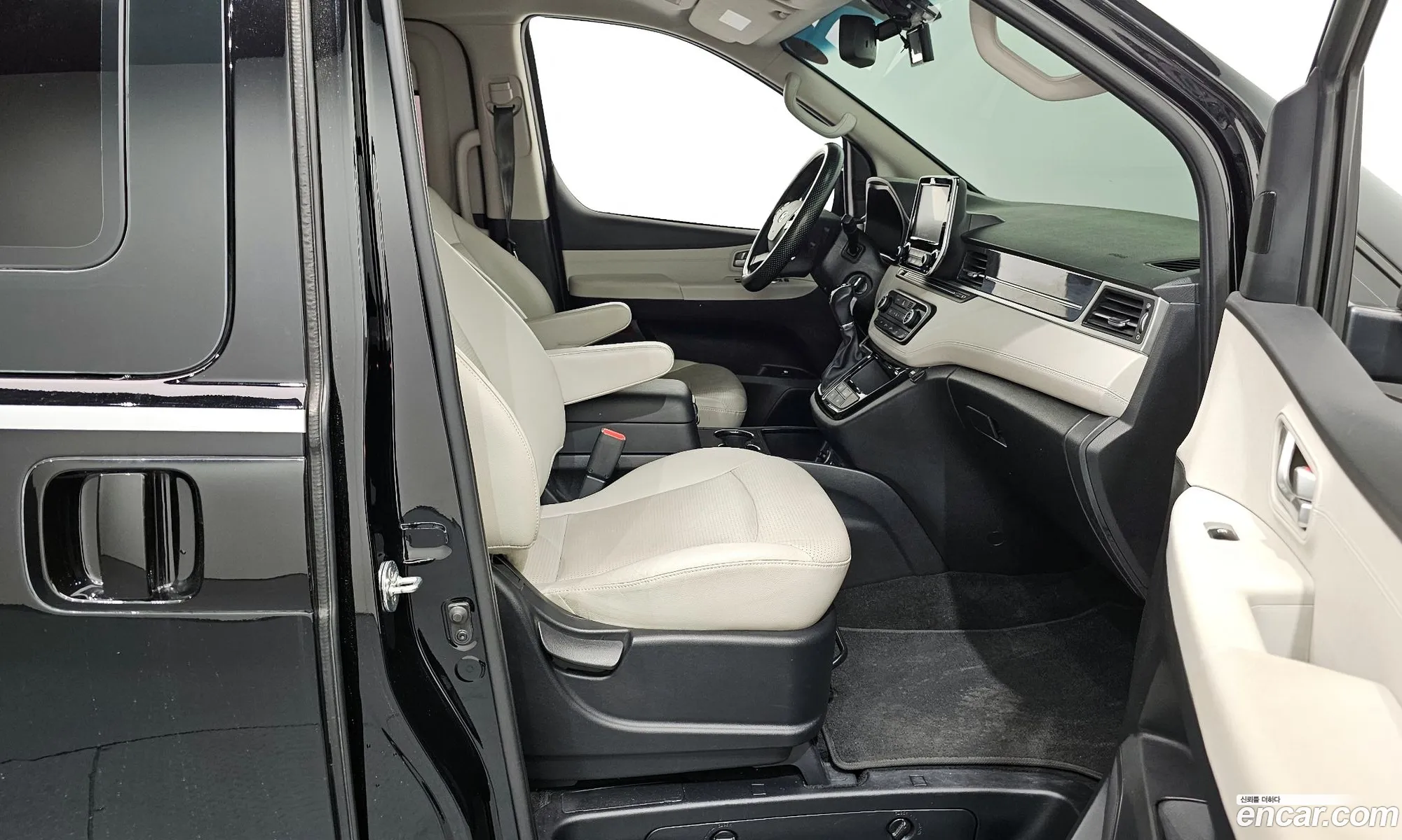 Hyundai Grand Starex 2018 — 8