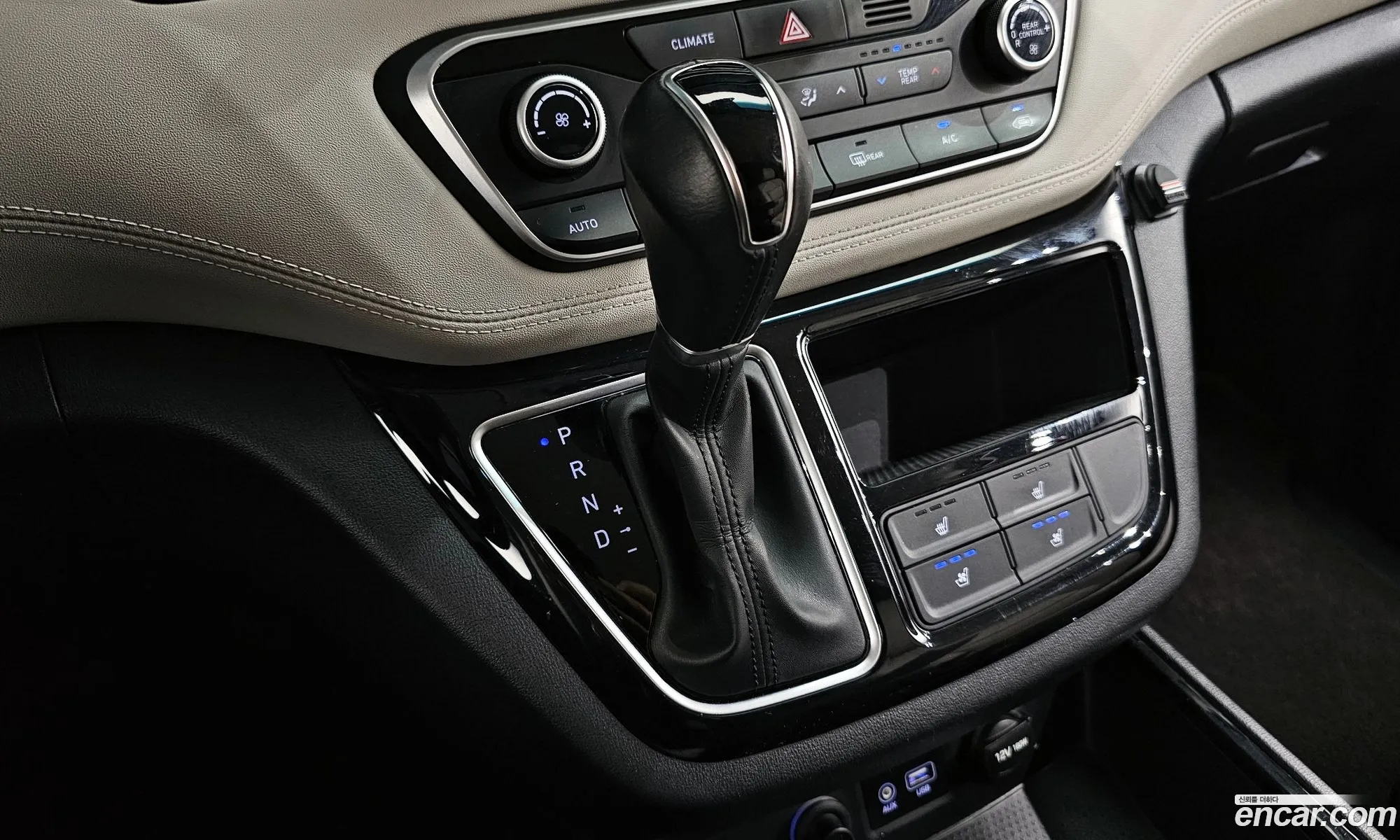 Hyundai Grand Starex 2018 — 13