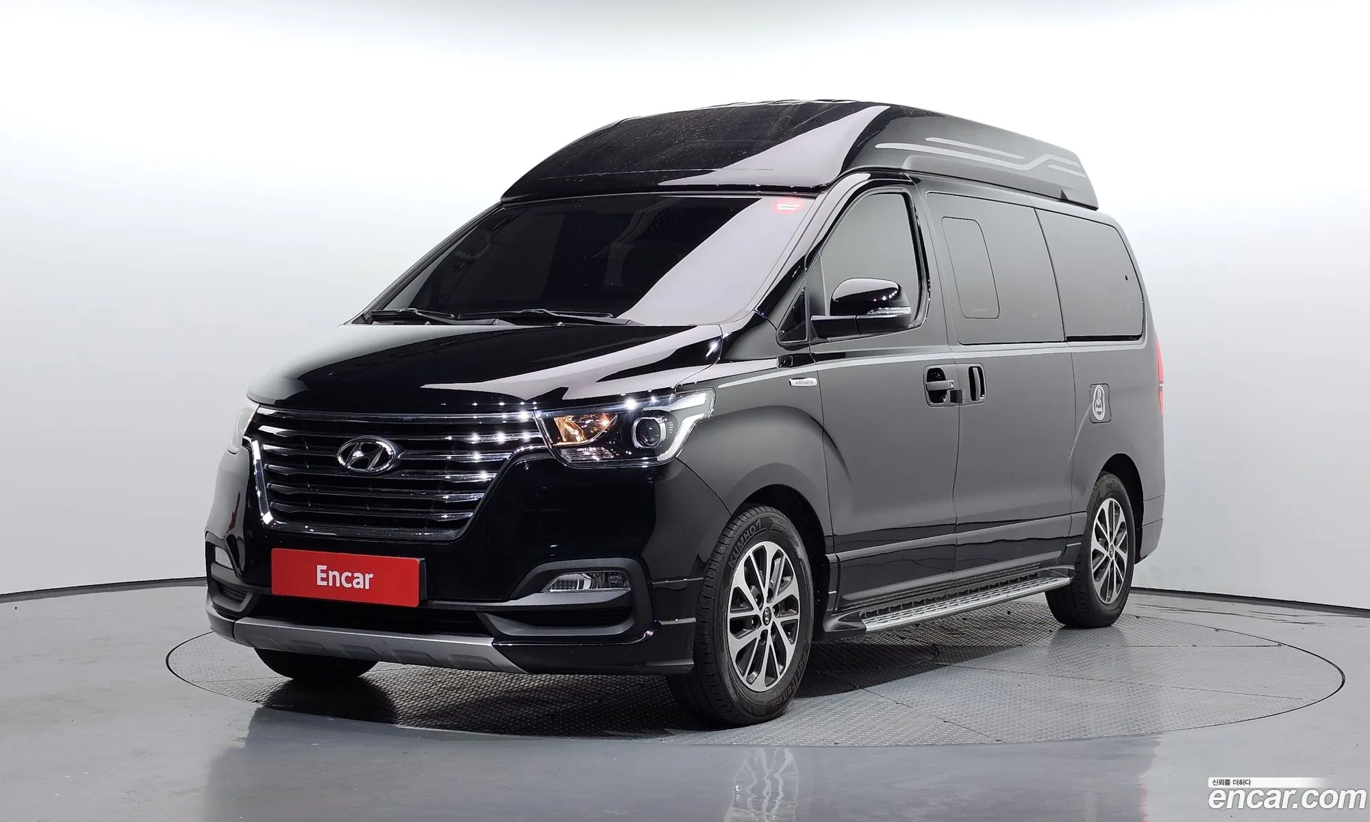 Hyundai Grand Starex 2018 — 16