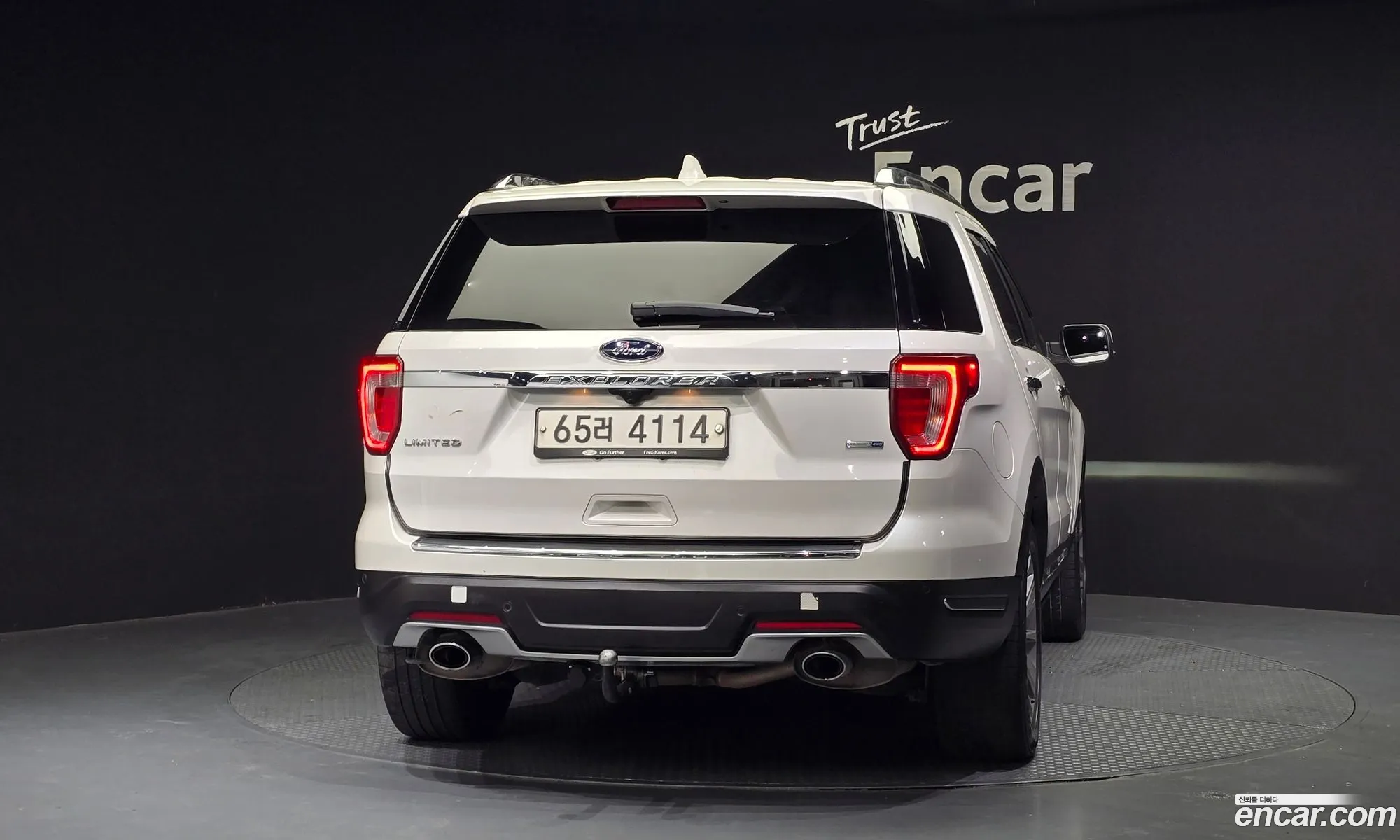 Ford Explorer 2018 1FM5K8FH7JGA09536 — 4