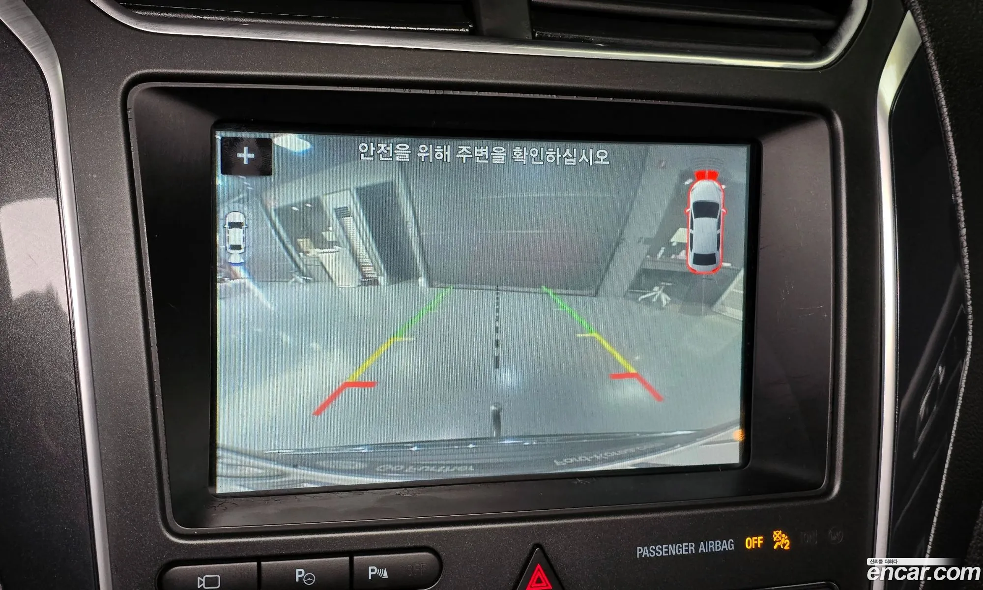 Ford Explorer 2018 1FM5K8FH7JGA09536 — 19