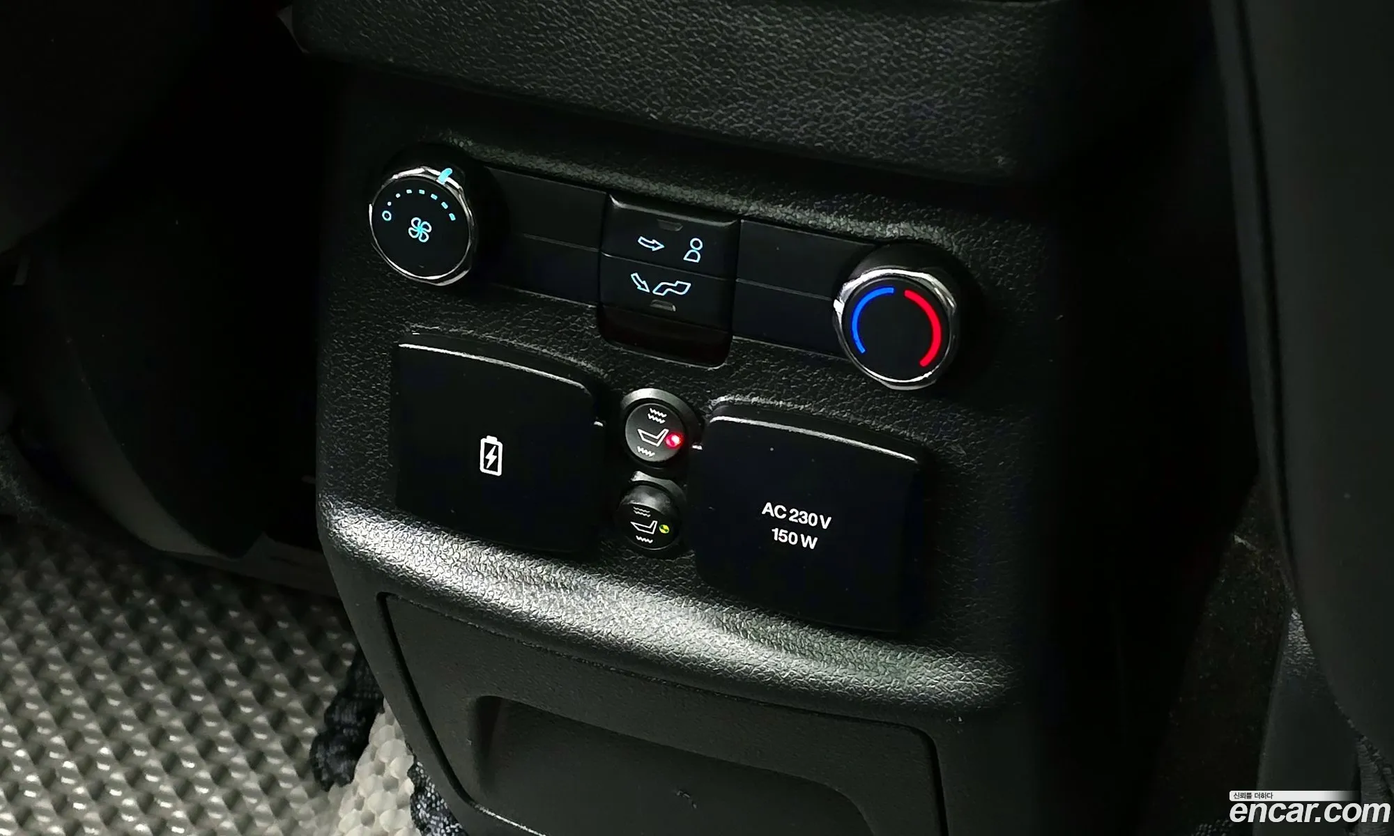 Ford Explorer 2018 1FM5K8FH7JGA09536 — 3