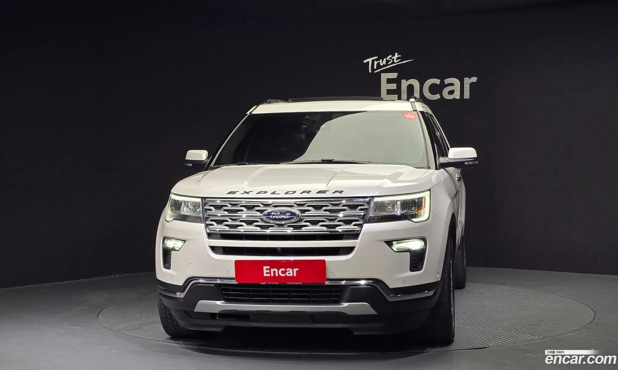 Ford Explorer 2018 1FM5K8FH7JGA09536 — 12