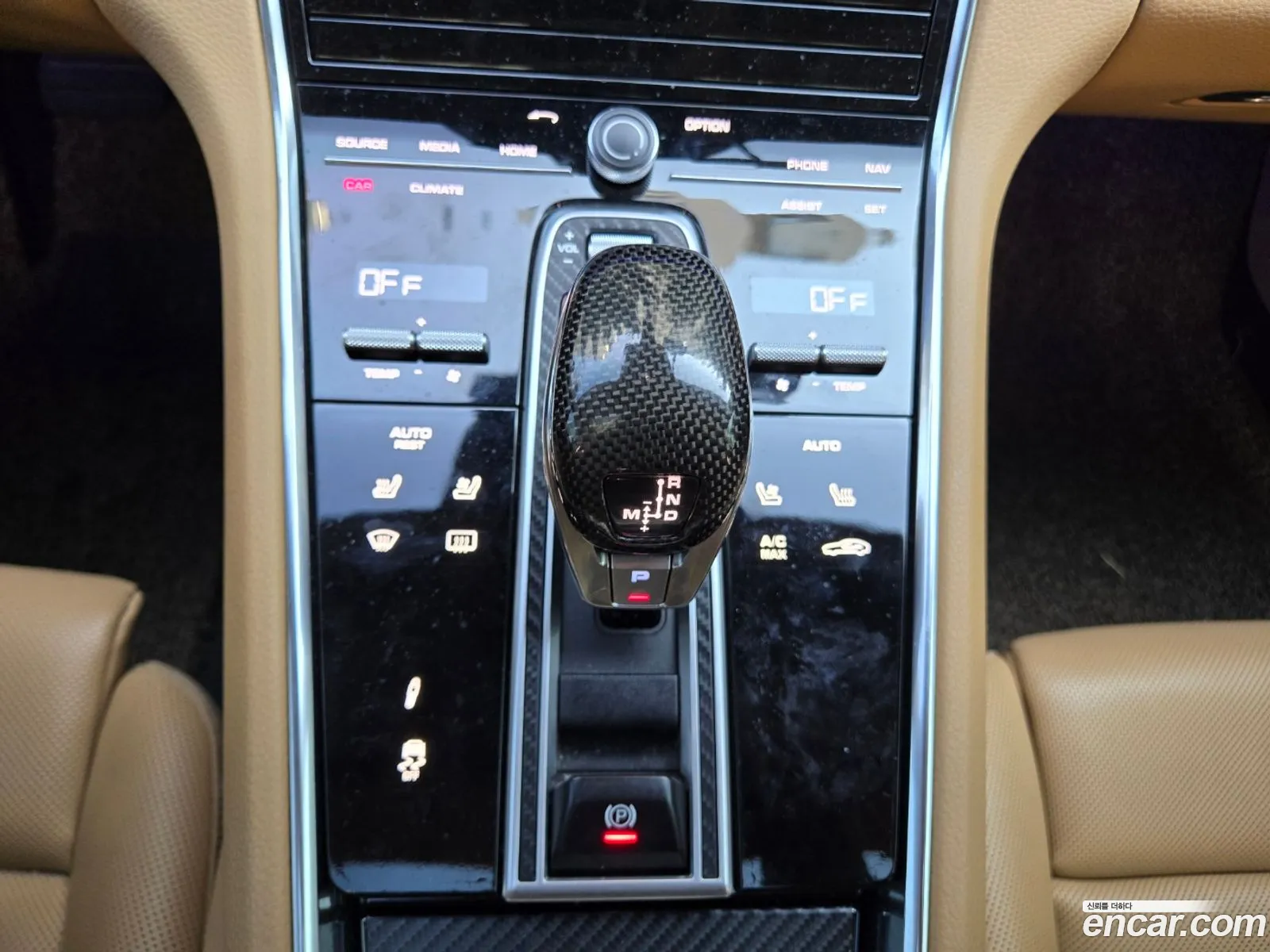 Porsche Panamera 2018 — 11
