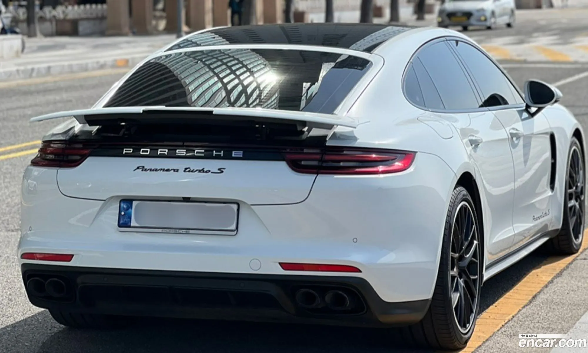 Porsche Panamera 2018 — 12