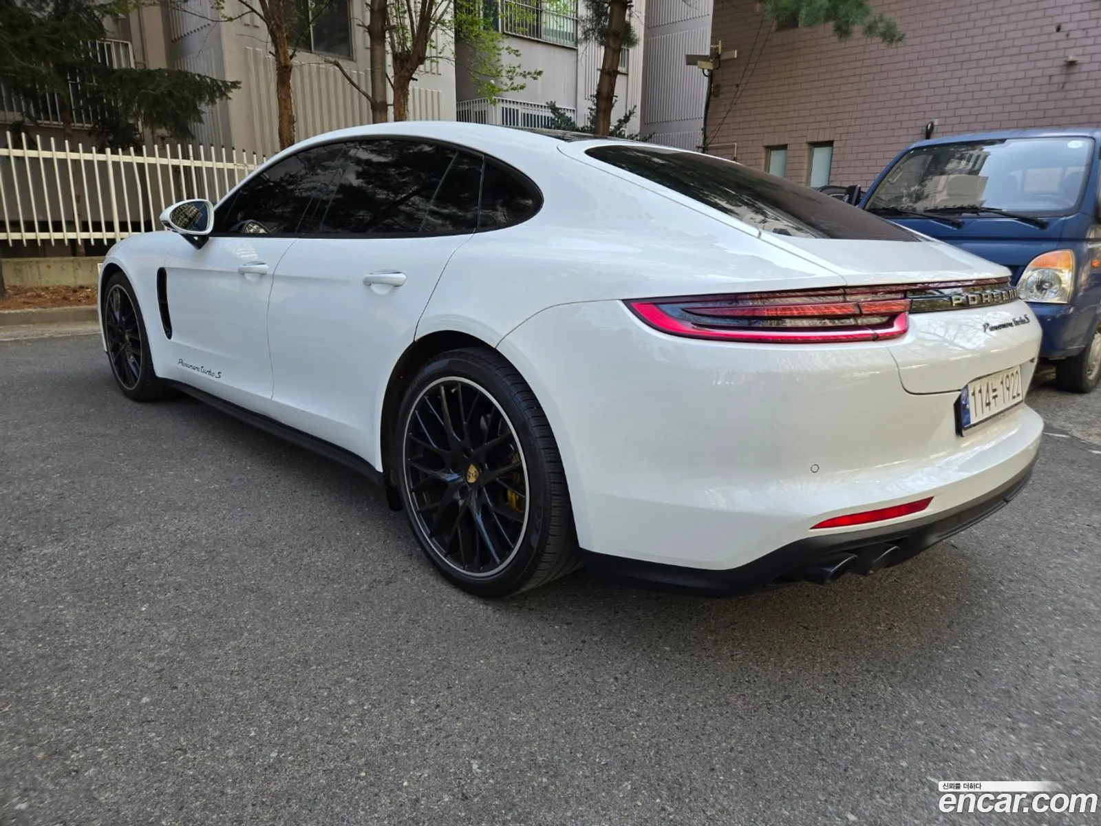 Porsche Panamera 2018 — 17