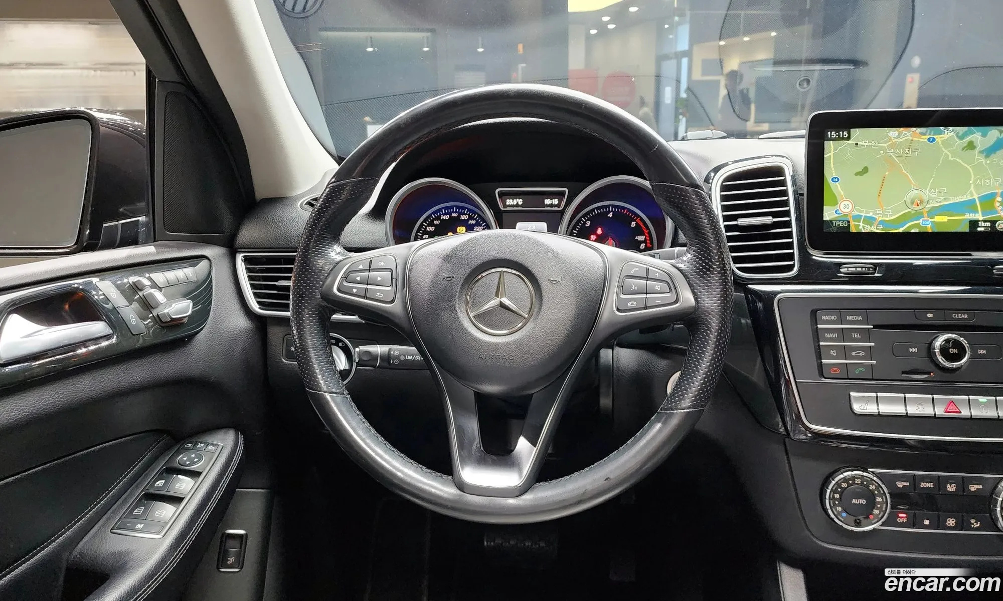 Mercedes-Benz GLE-Class W166 2016 WDCDA0EB7GA754178 — 12