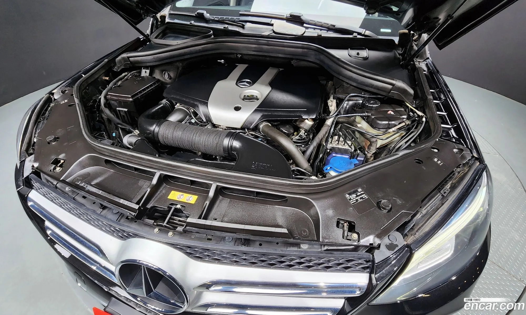 Mercedes-Benz GLE-Class W166 2016 WDCDA0EB7GA754178 — 2