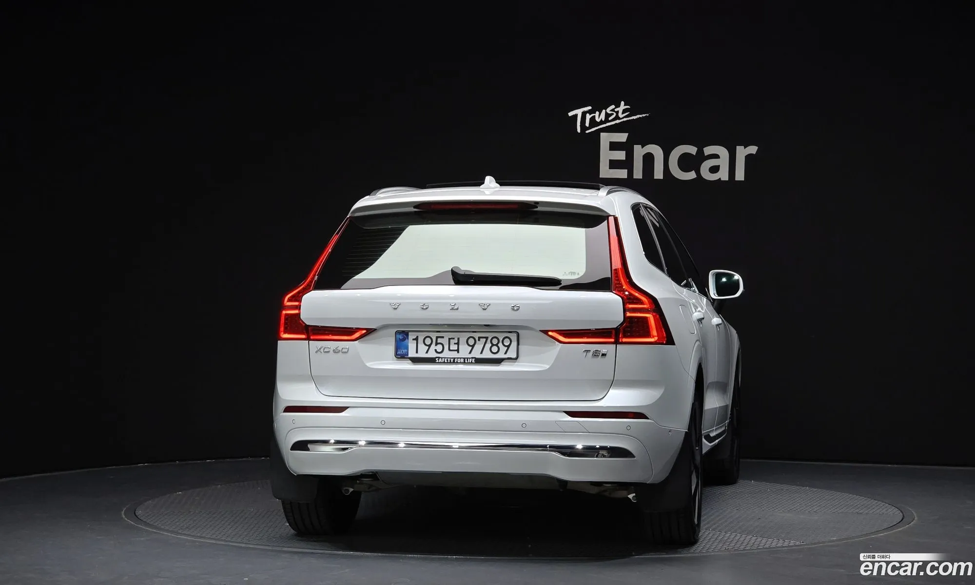 Volvo XC60 2025 — 12