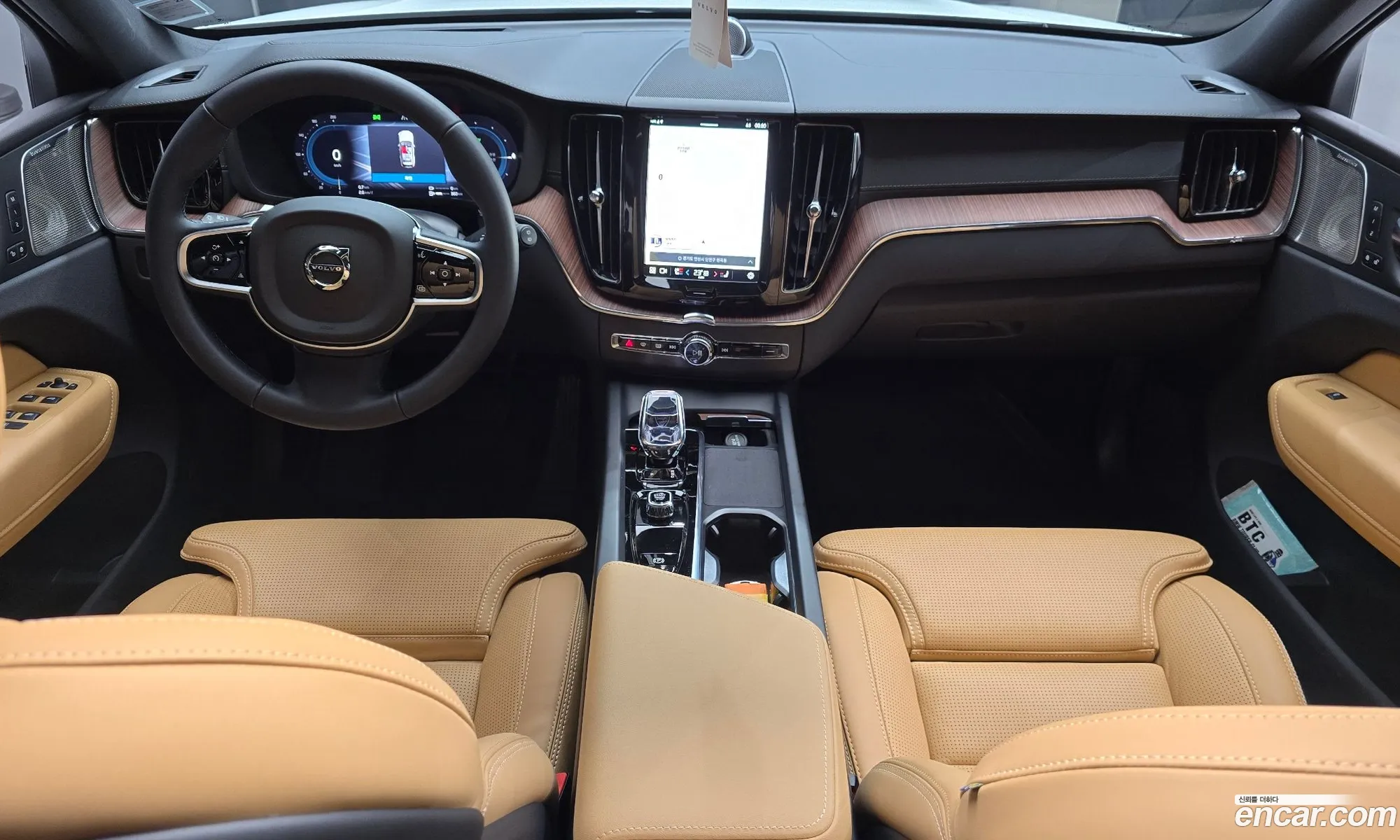 Volvo XC60 2025 — 6