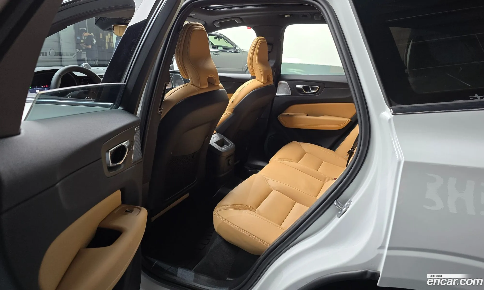 Volvo XC60 2025 — 10