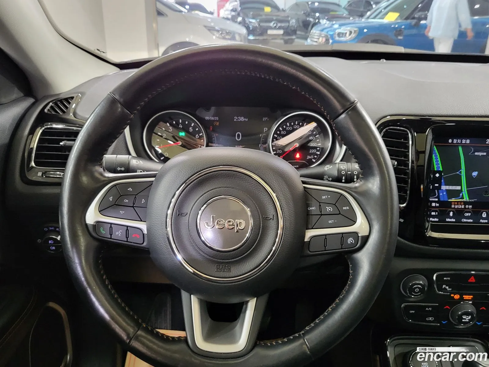 Jeep Compass 2020 — 11