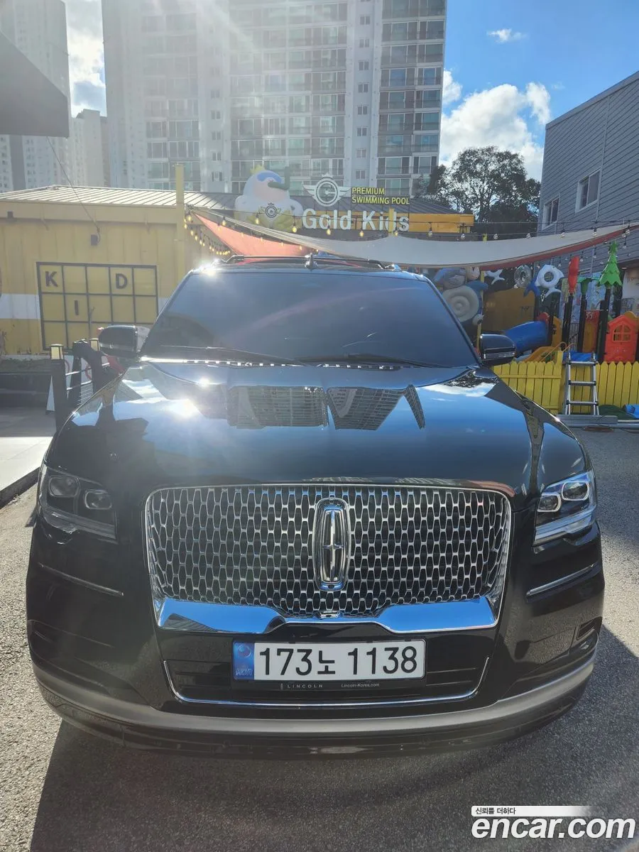 Lincoln Navigator 2022 — 14