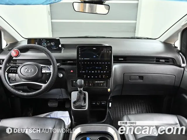 Hyundai Staria 2023 — 4
