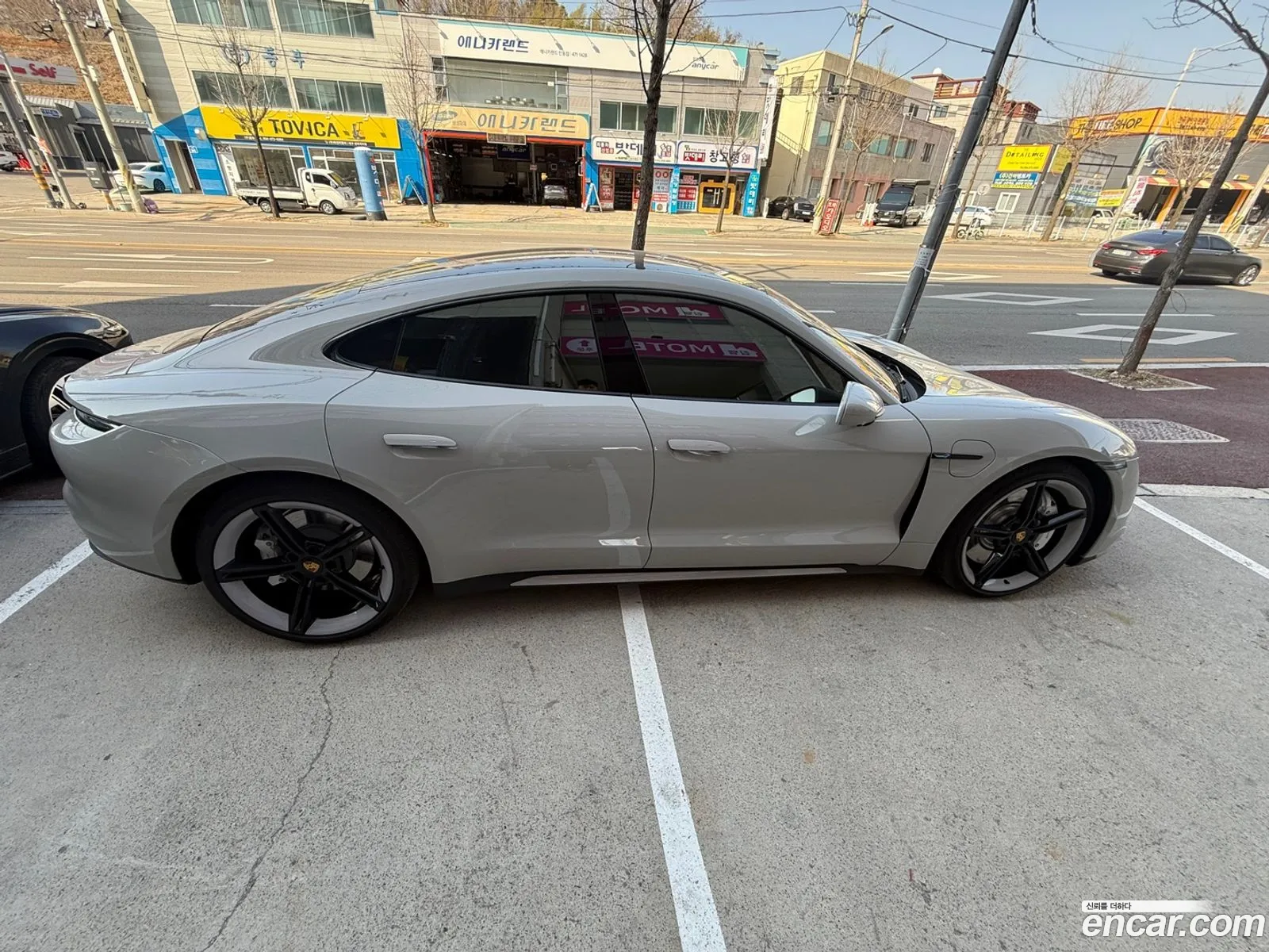 Porsche Taycan 2024 — 2